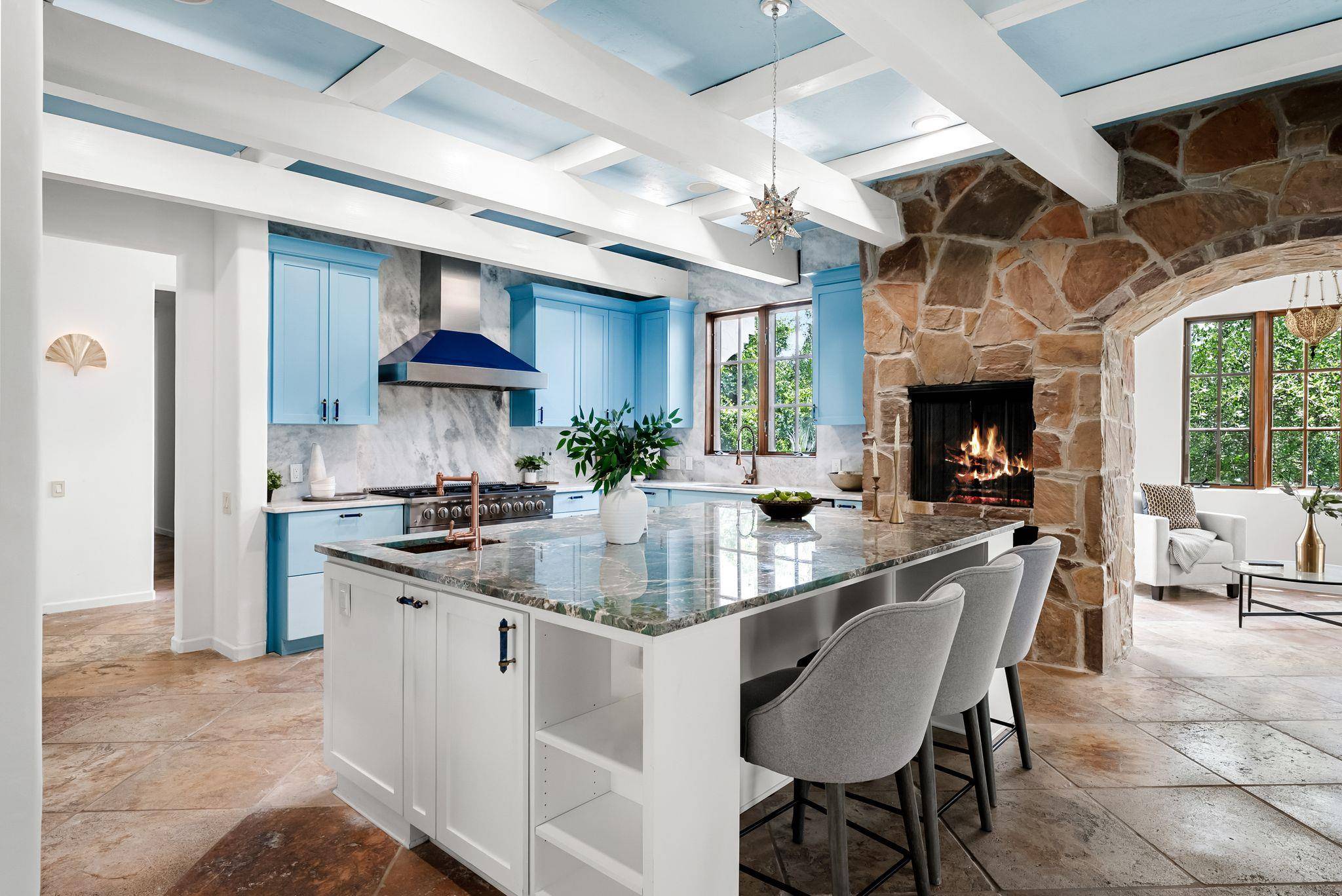 203 Bella Riva DR, Austin, TX 78734