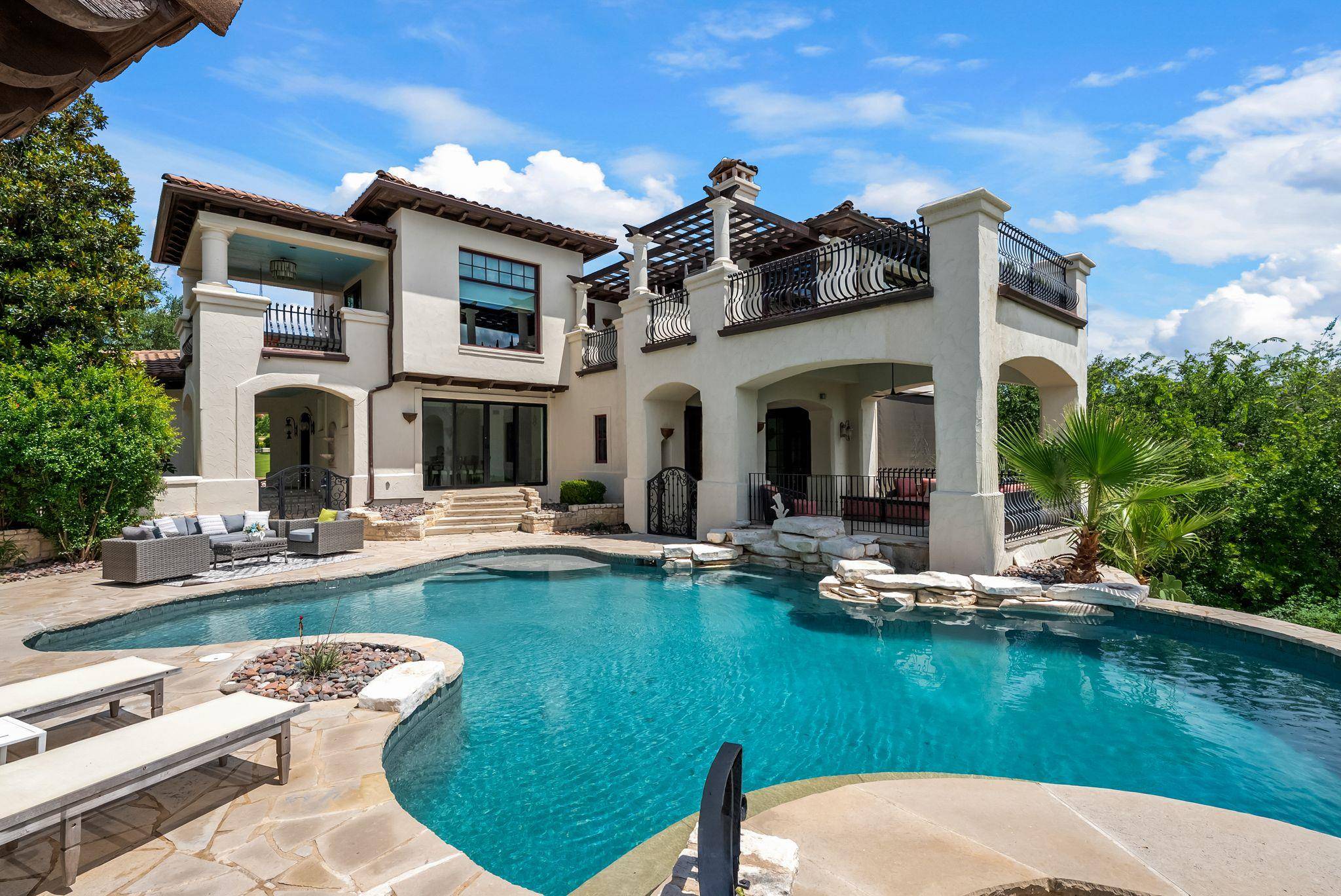 203 Bella Riva DR, Austin, TX 78734