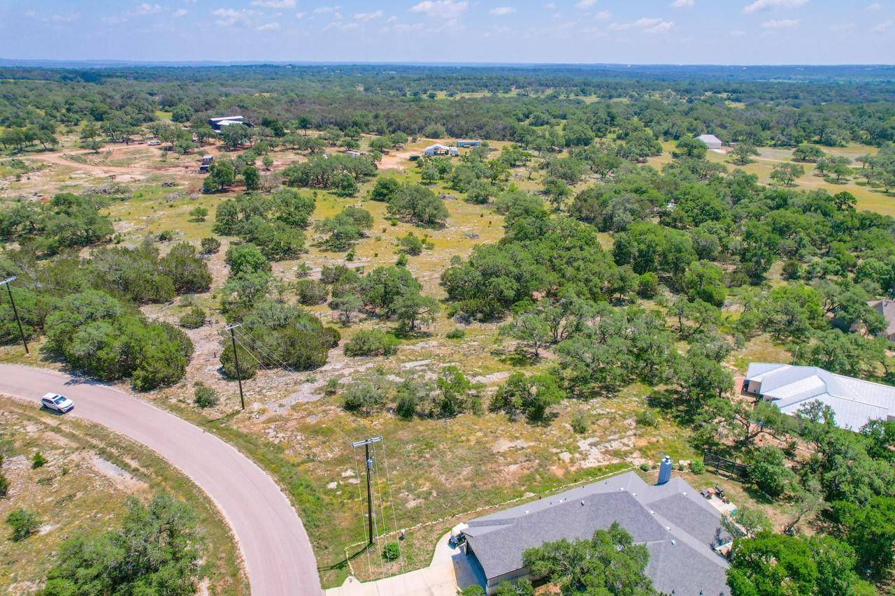 121 Asa Harold, Blanco, TX 78606