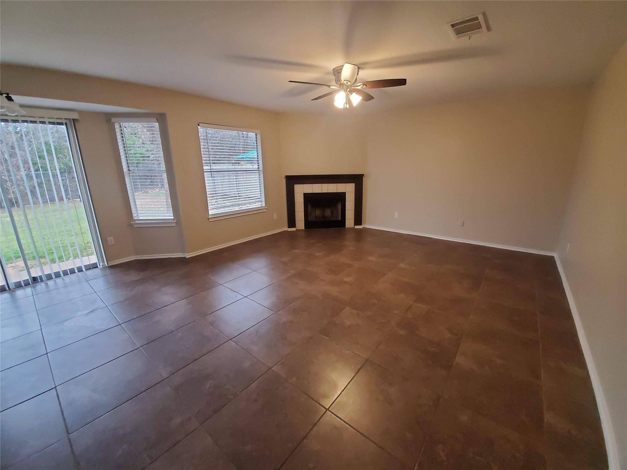 2116 E Gann Hill DR, Cedar Park, TX 78613