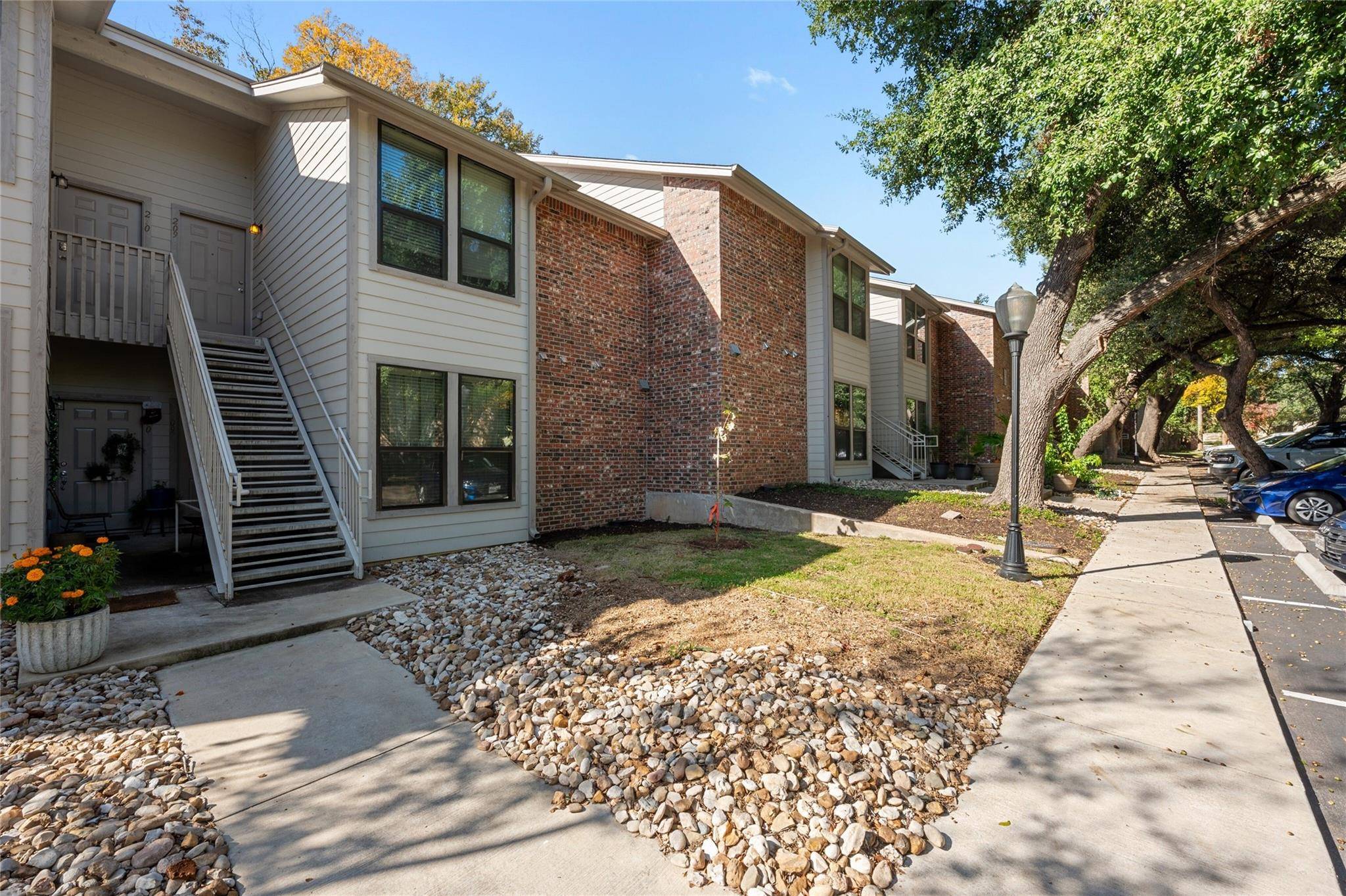 3839 Dry Creek DR #109, Austin, TX 78731