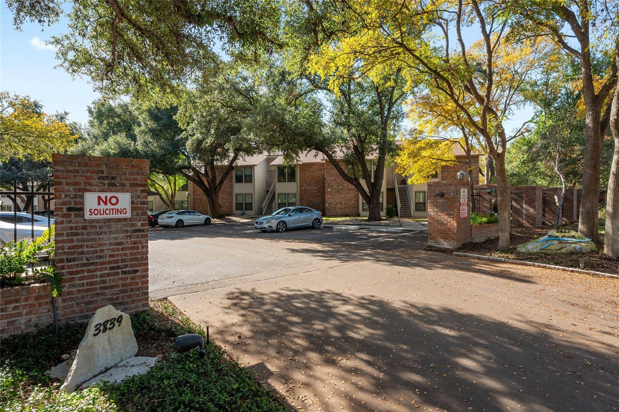 3839 Dry Creek DR #109, Austin, TX 78731