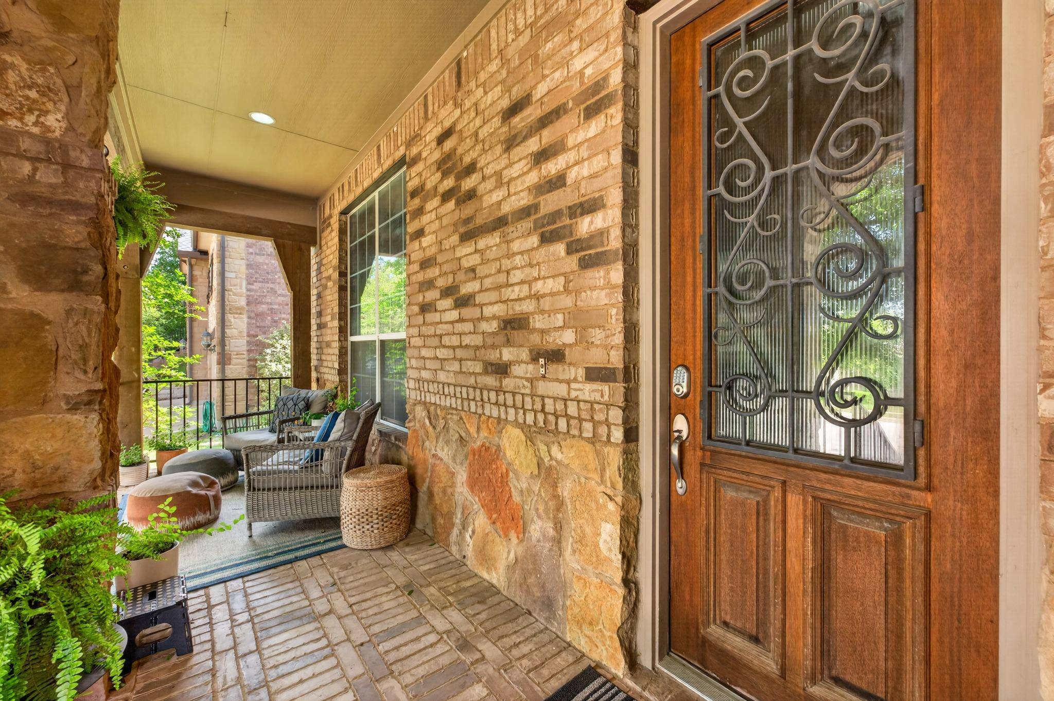 180 Granite LN, Austin, TX 78737