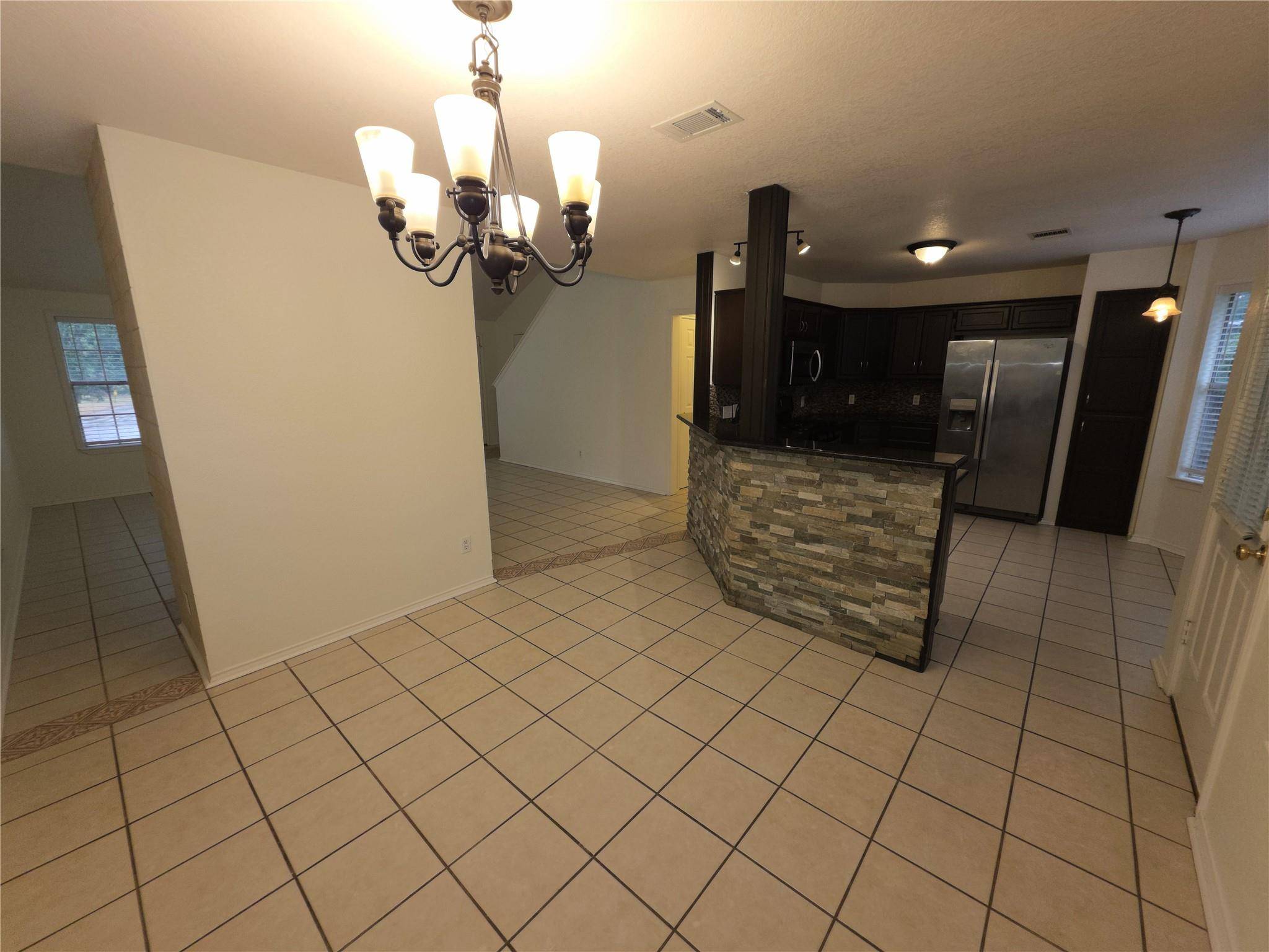 1600 Hollow Tree BLVD, Round Rock, TX 78681