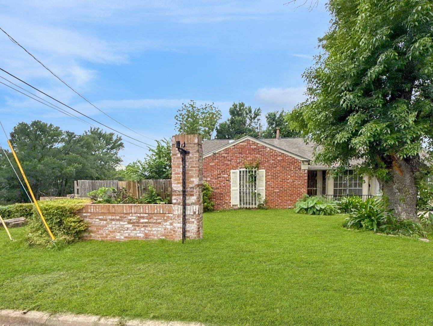 5205 Stone Gate DR, Austin, TX 78721