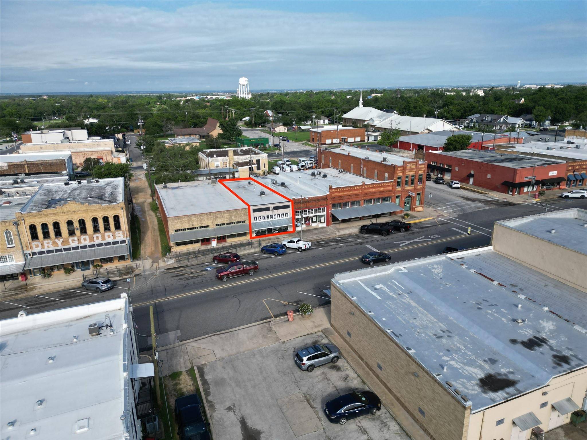 24 N Main ST, Elgin, TX 78621