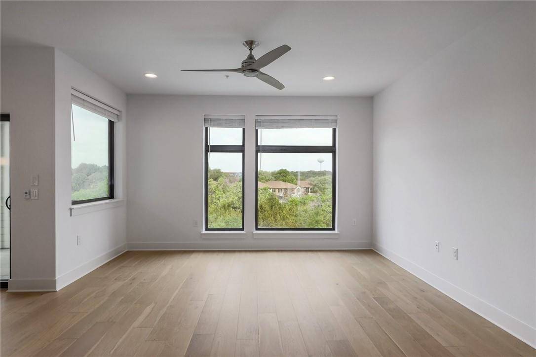 2050 Lohmans Spur RD #205, Austin, TX 78734