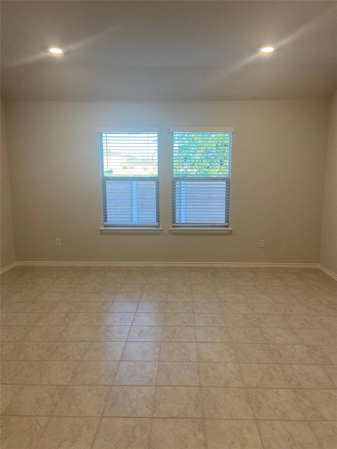 516 Taggart TRL, Jarrell, TX 76537