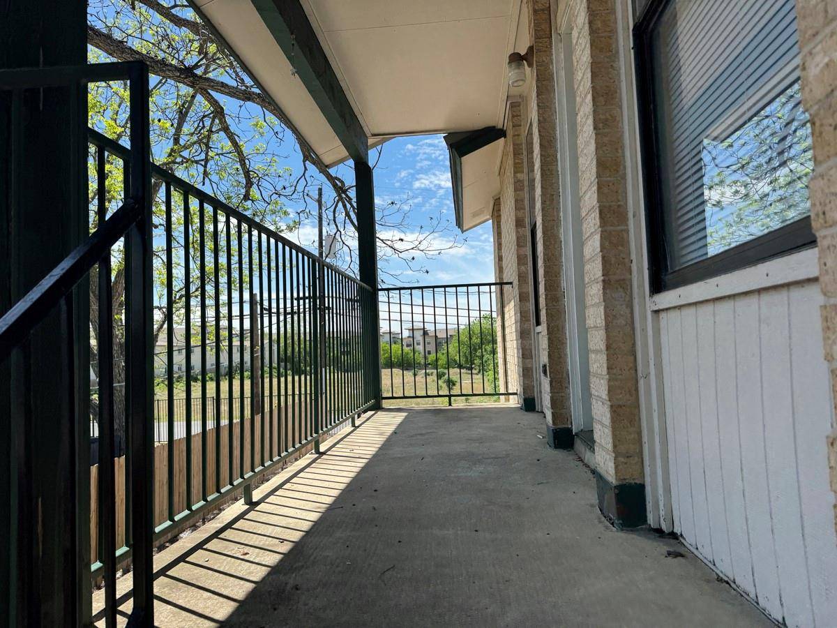 1624 Aquarena Springs DR #A102, San Marcos, TX 78666