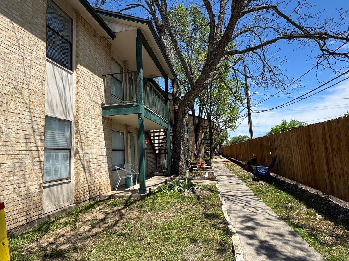 1624 Aquarena Springs DR #A102, San Marcos, TX 78666