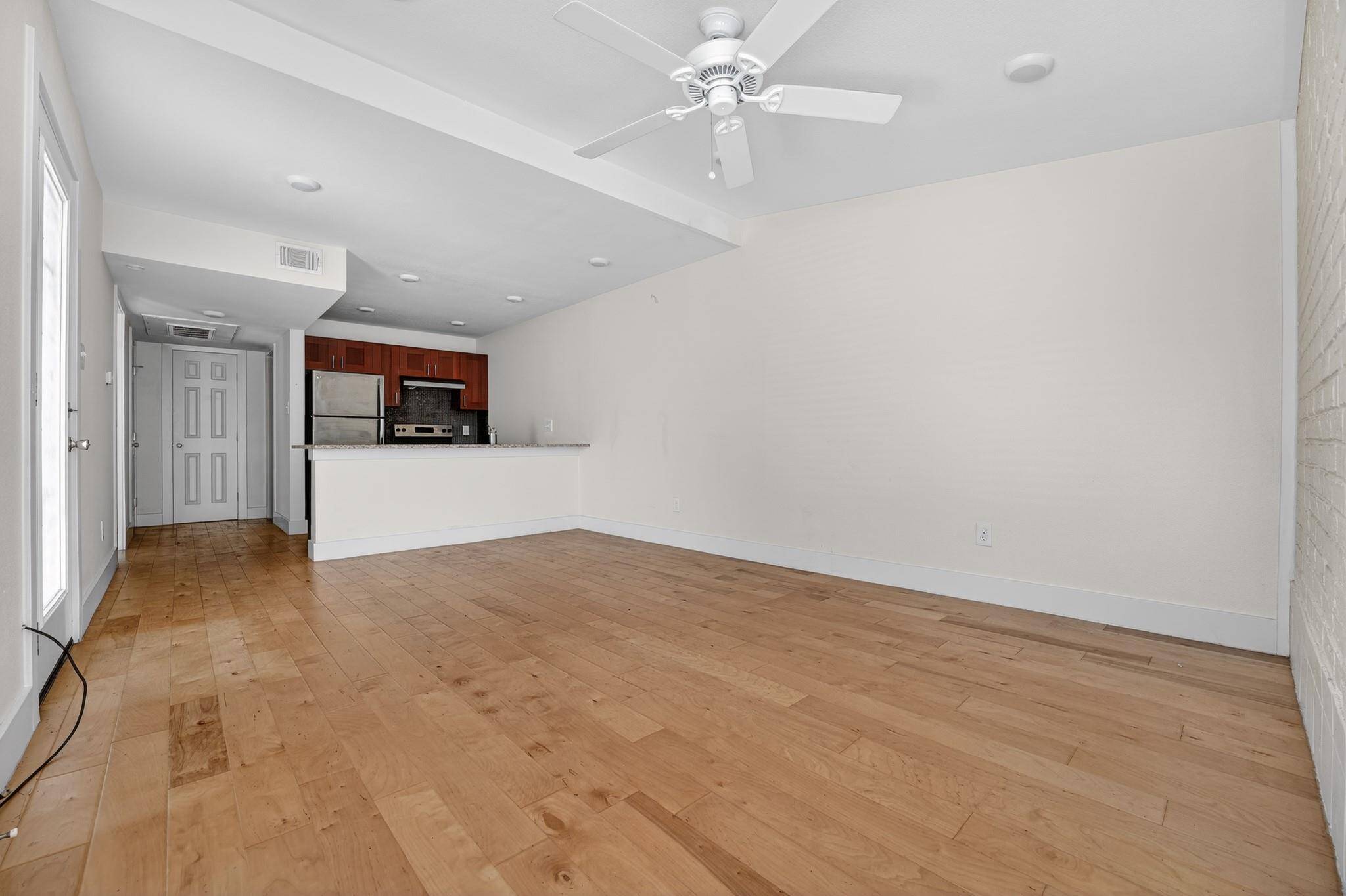 909 Reinli ST #240, Austin, TX 78751