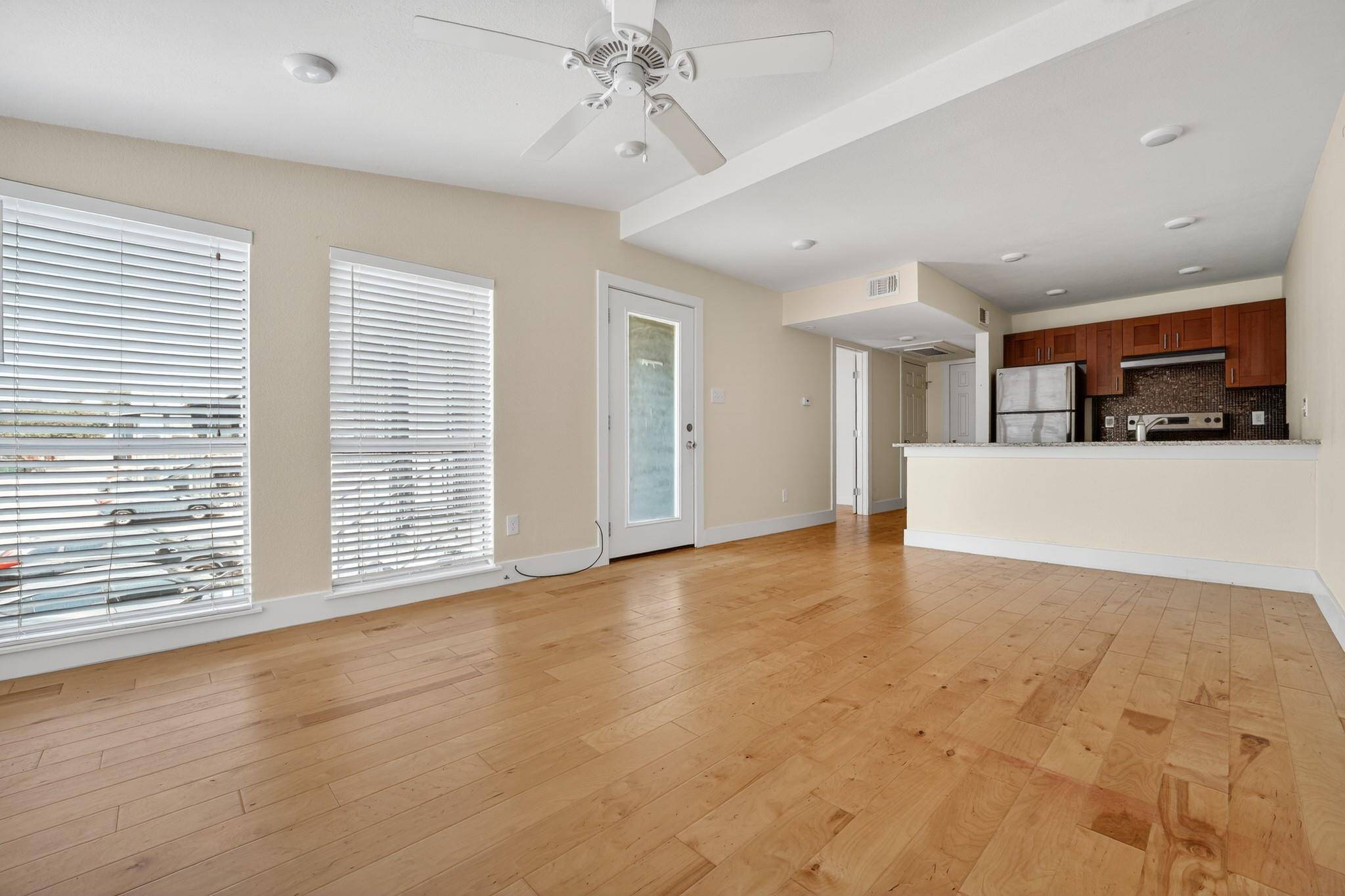 909 Reinli ST #240, Austin, TX 78751