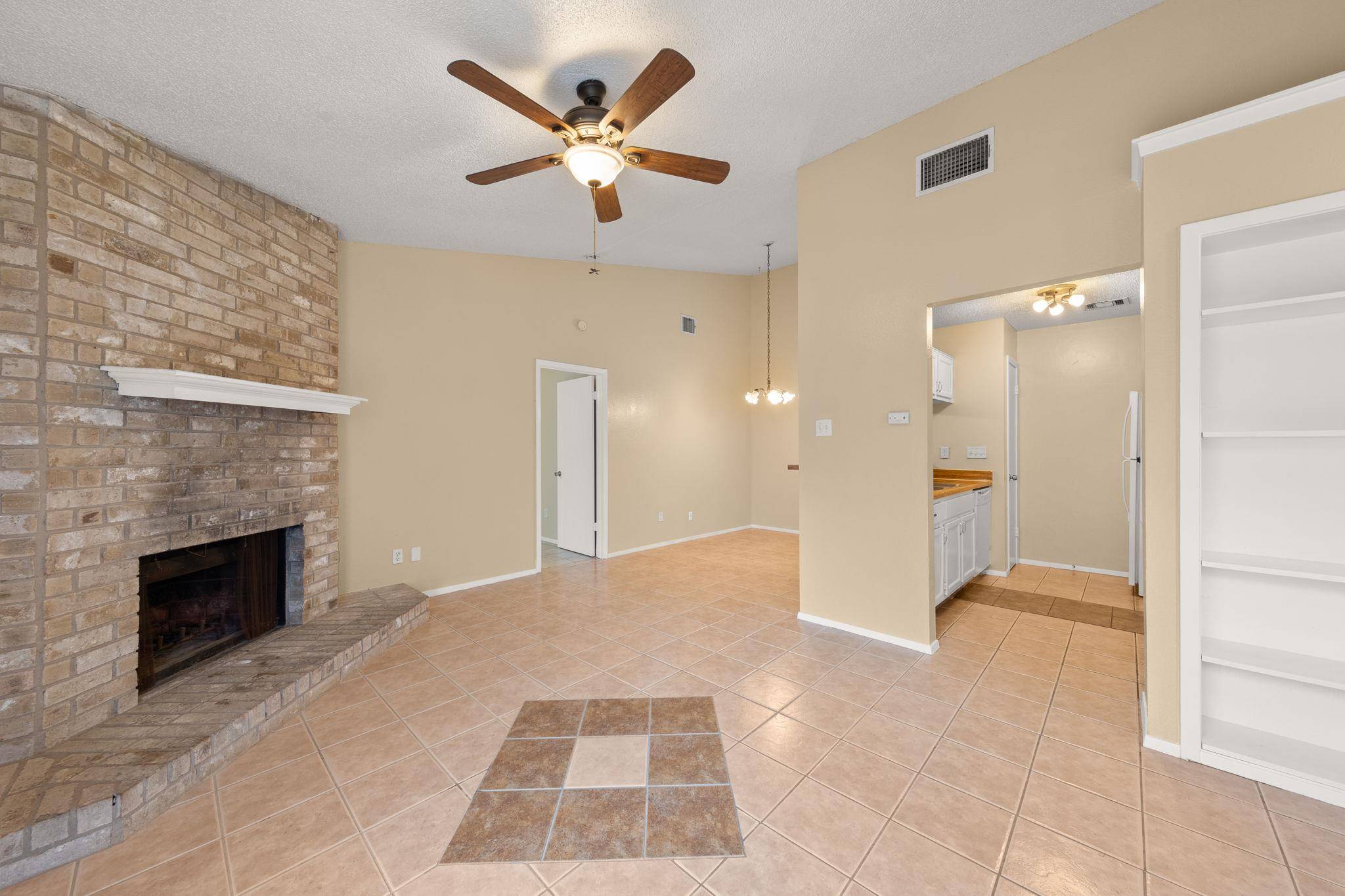 313 Greenlawn BLVD, Round Rock, TX 78664