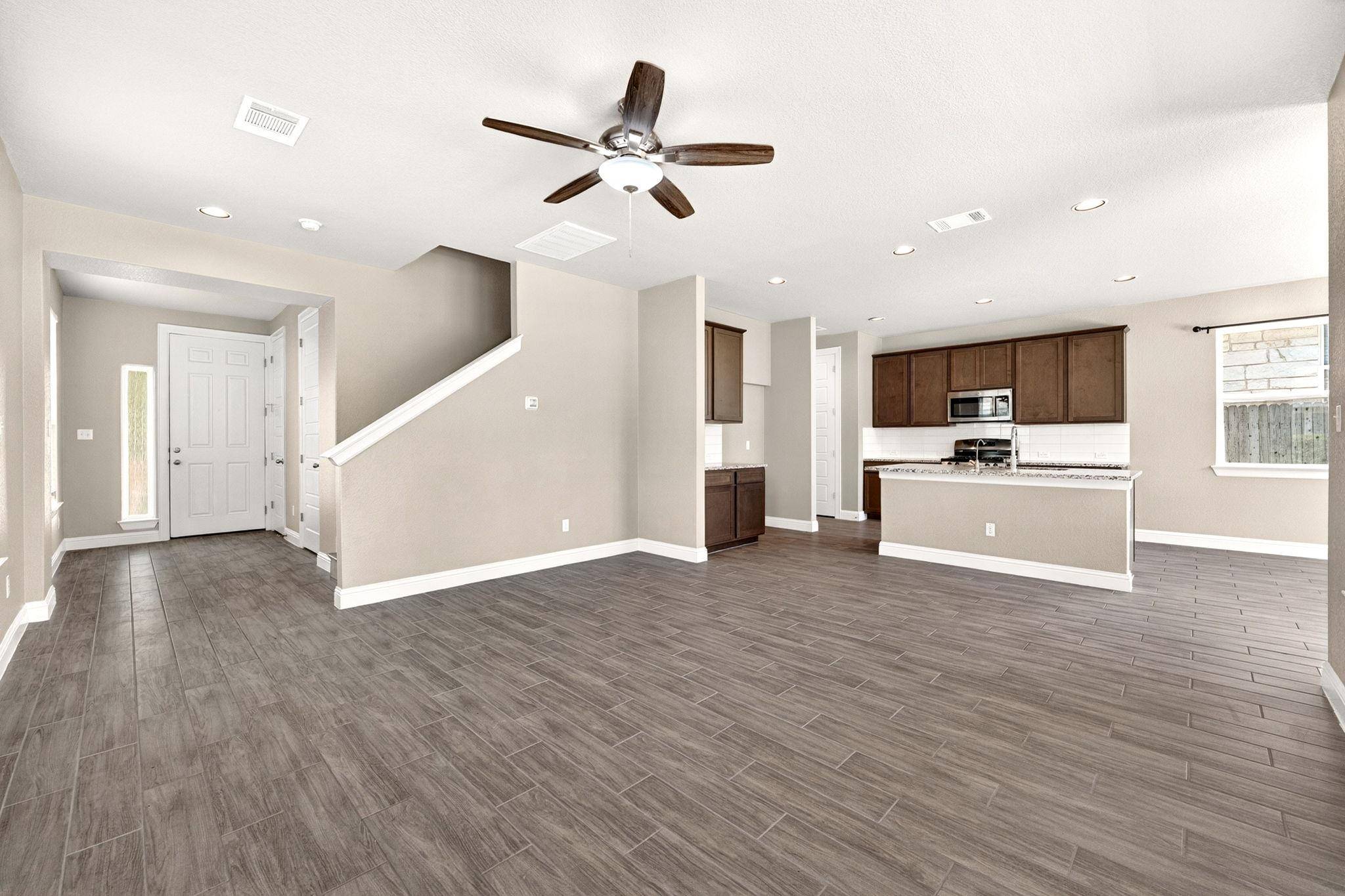 205 Oakstone DR, Georgetown, TX 78628