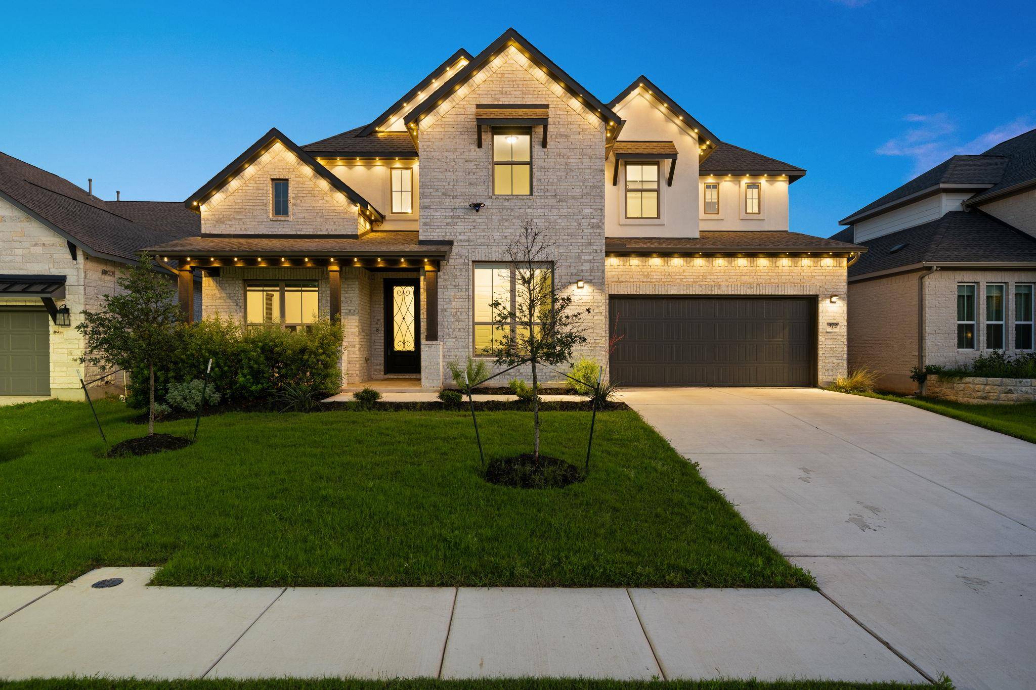 372 Hollister DR, Liberty Hill, TX 78642