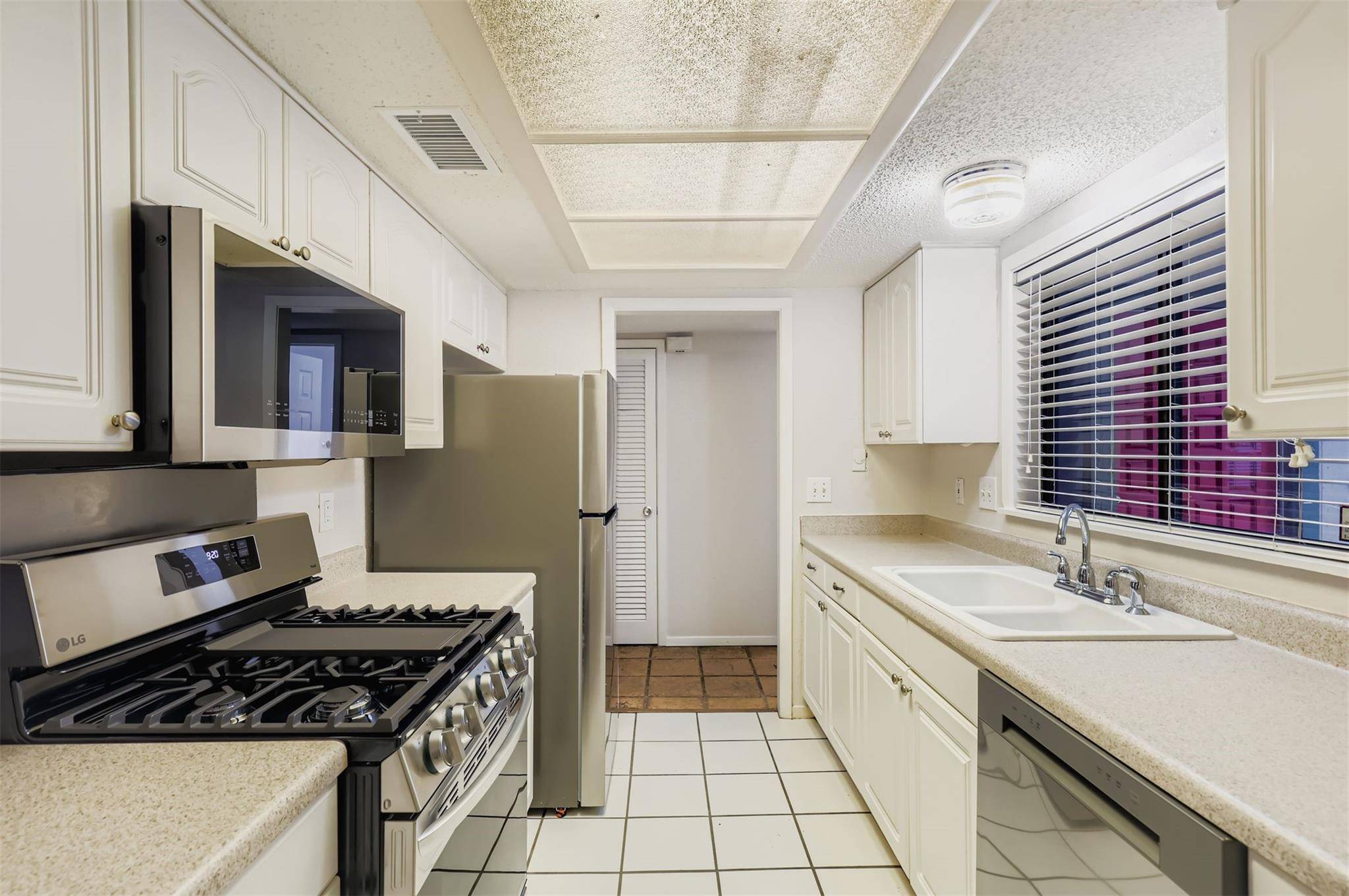 8600 Tallwood Dr #A & B, Austin, TX 78759
