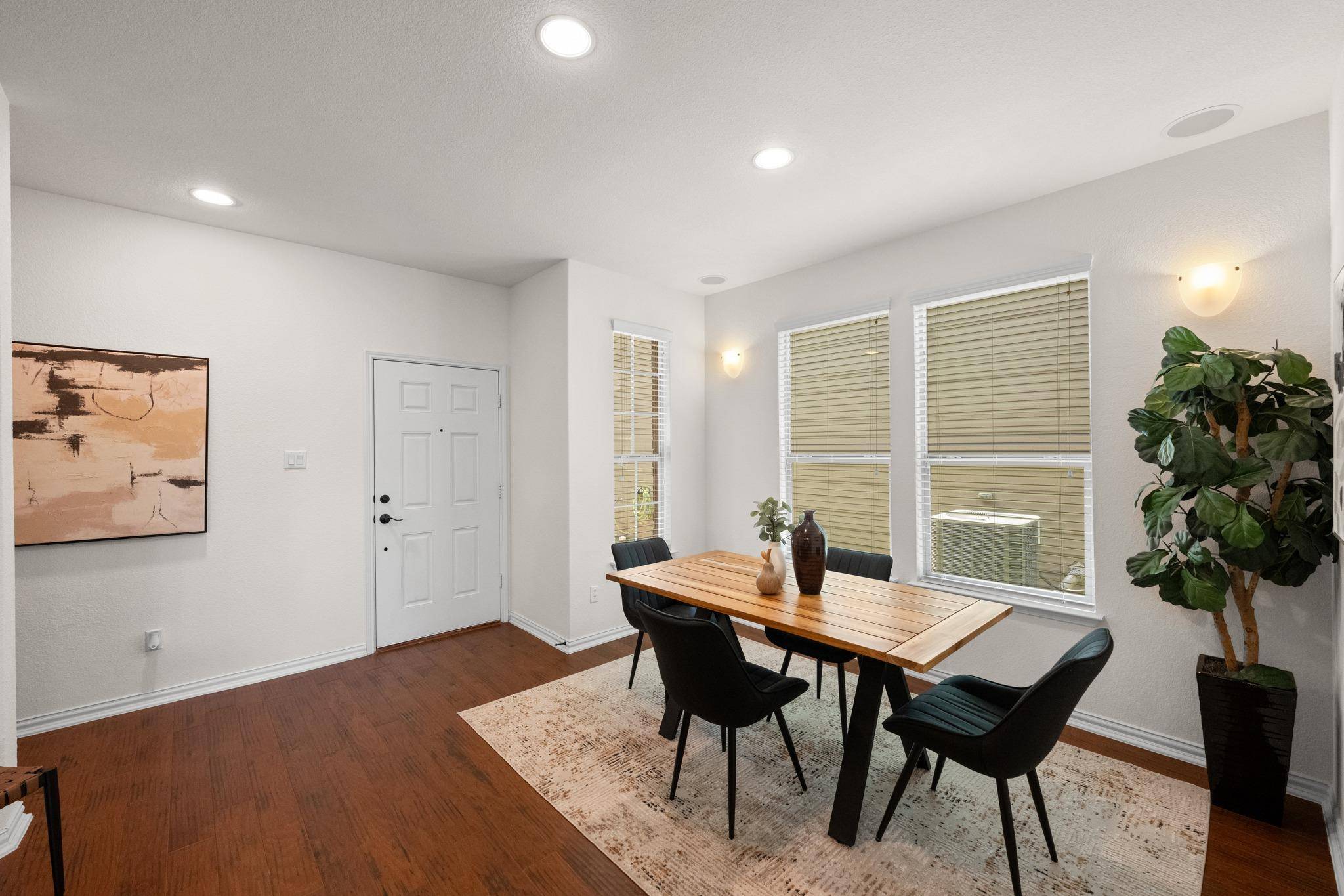 10028 Wading Pool PATH, Austin, TX 78748