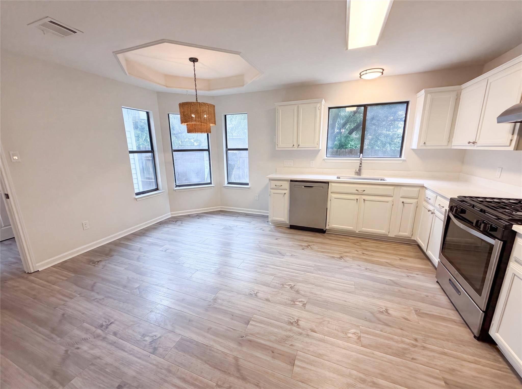 1517 River Oak DR, Leander, TX 78641