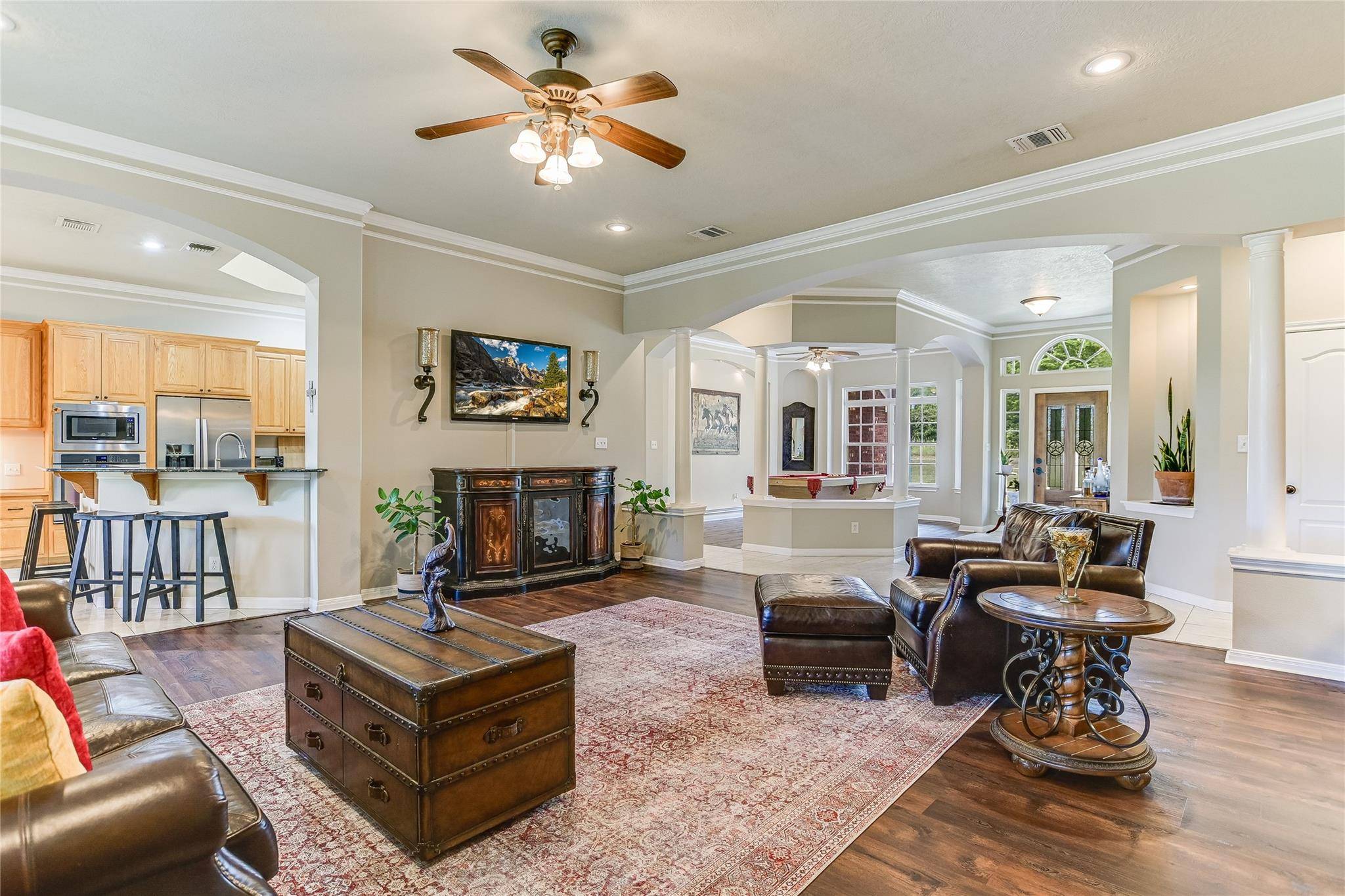 741 Knobbs RD, Mcdade, TX 78650