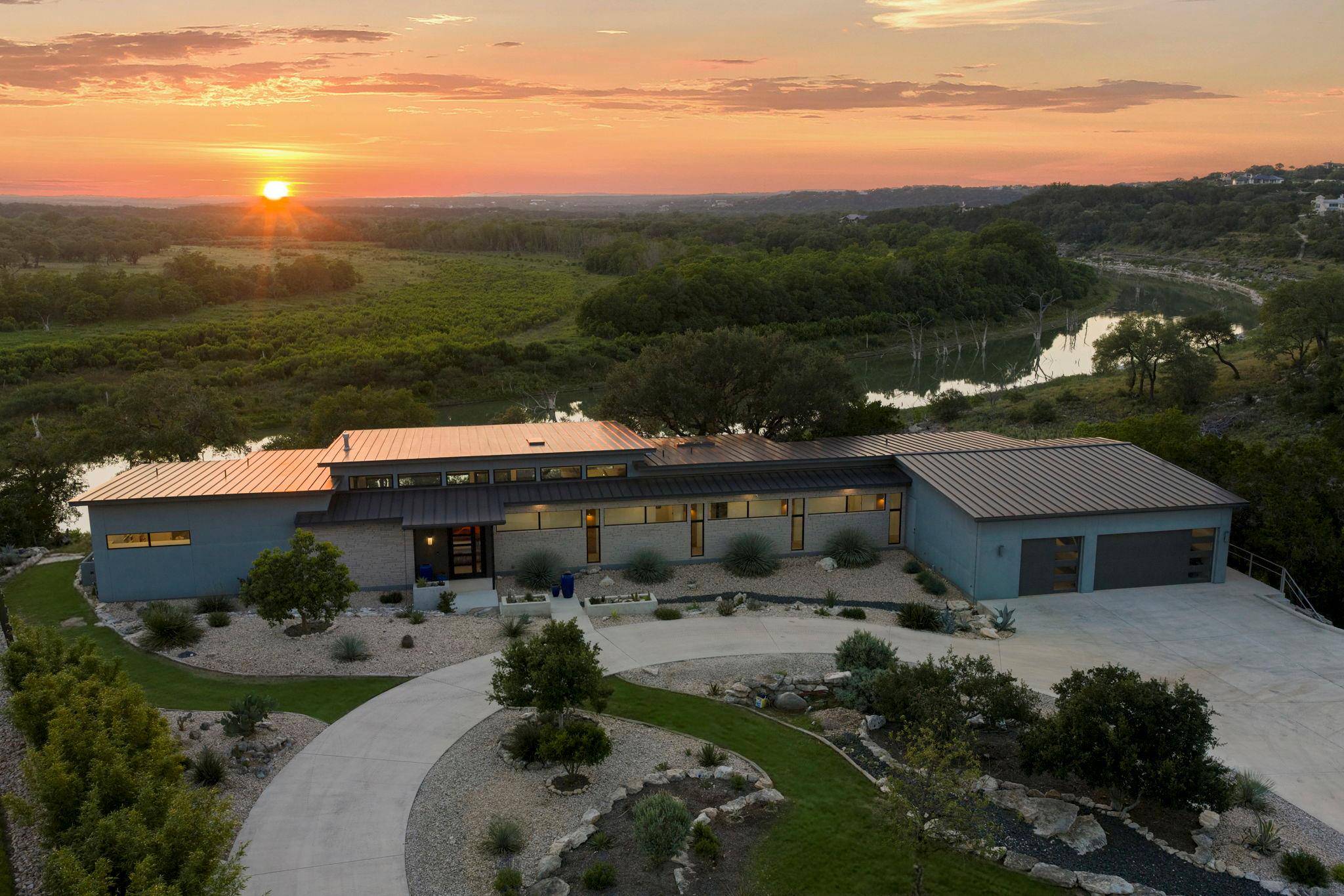 352 Arthur CT, Spring Branch, TX 78070