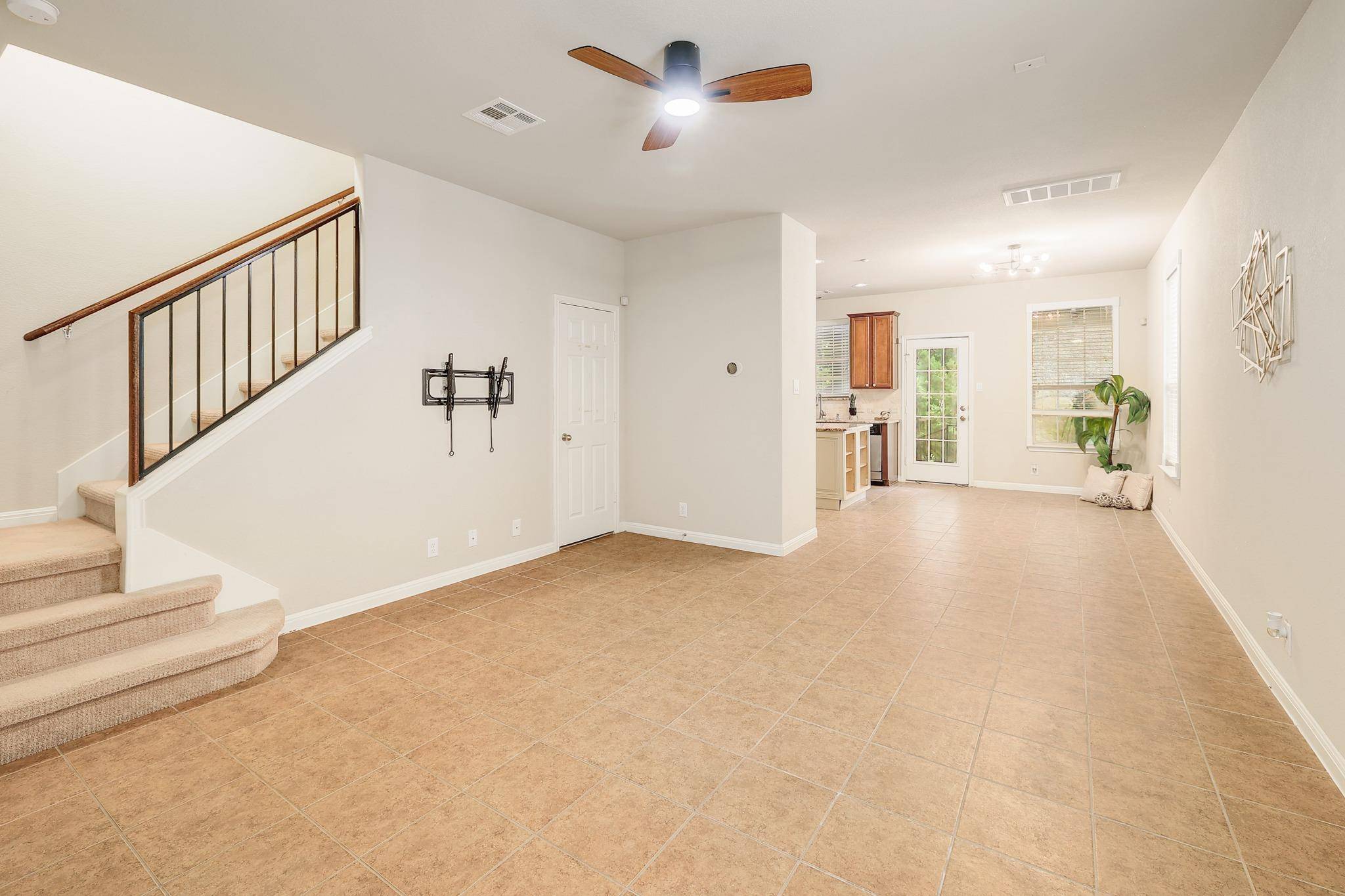 1310 Parmer LN #1902, Austin, TX 78727