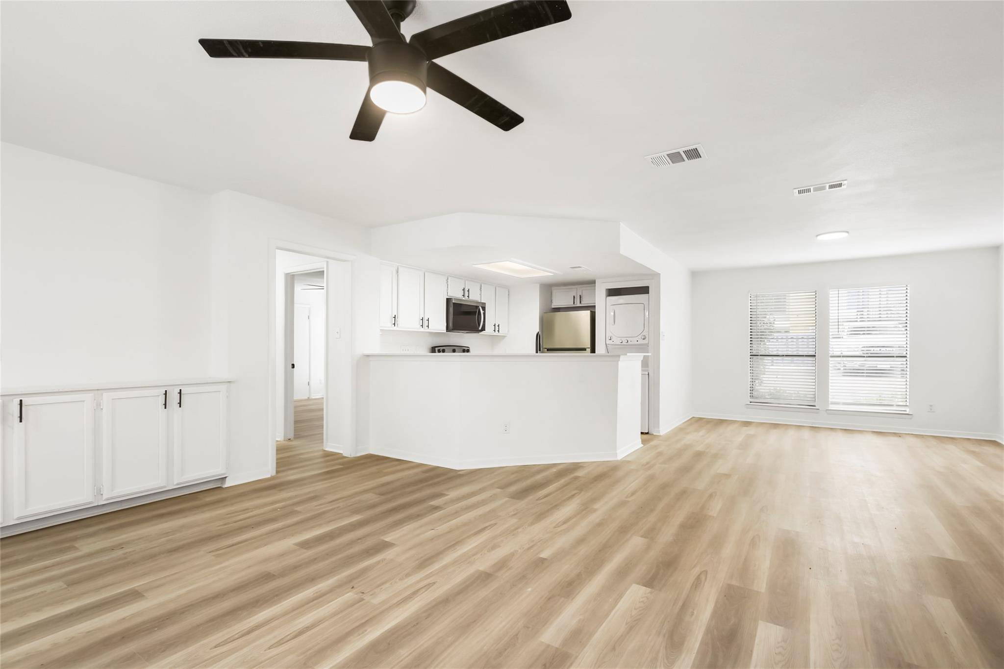 923 E 41st ST #105, Austin, TX 78751