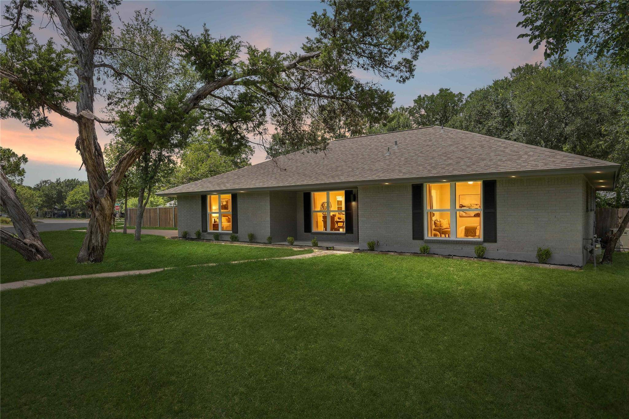2306 Standish DR, Austin, TX 78745