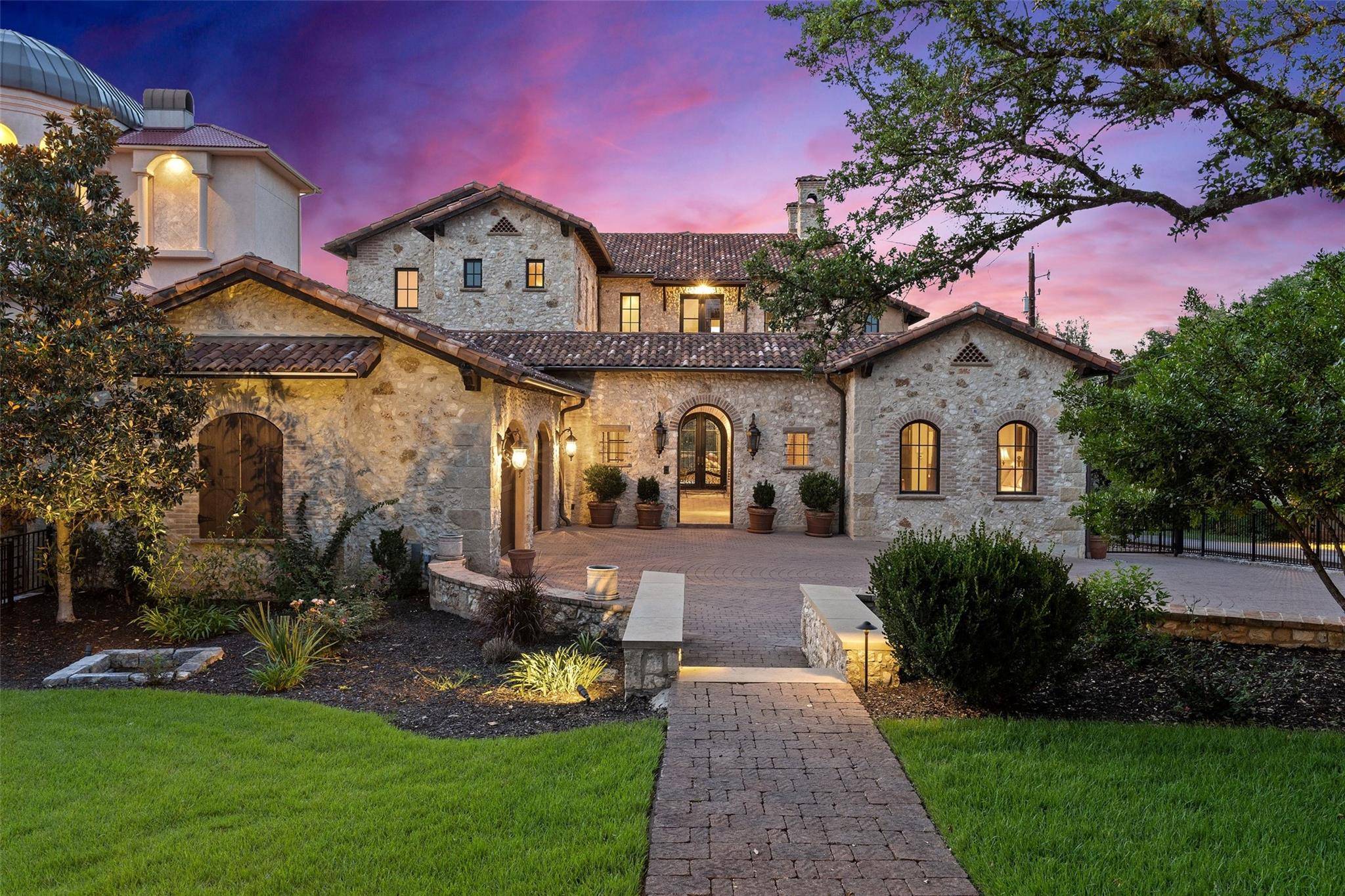 16714 Forest WAY, Austin, TX 78734