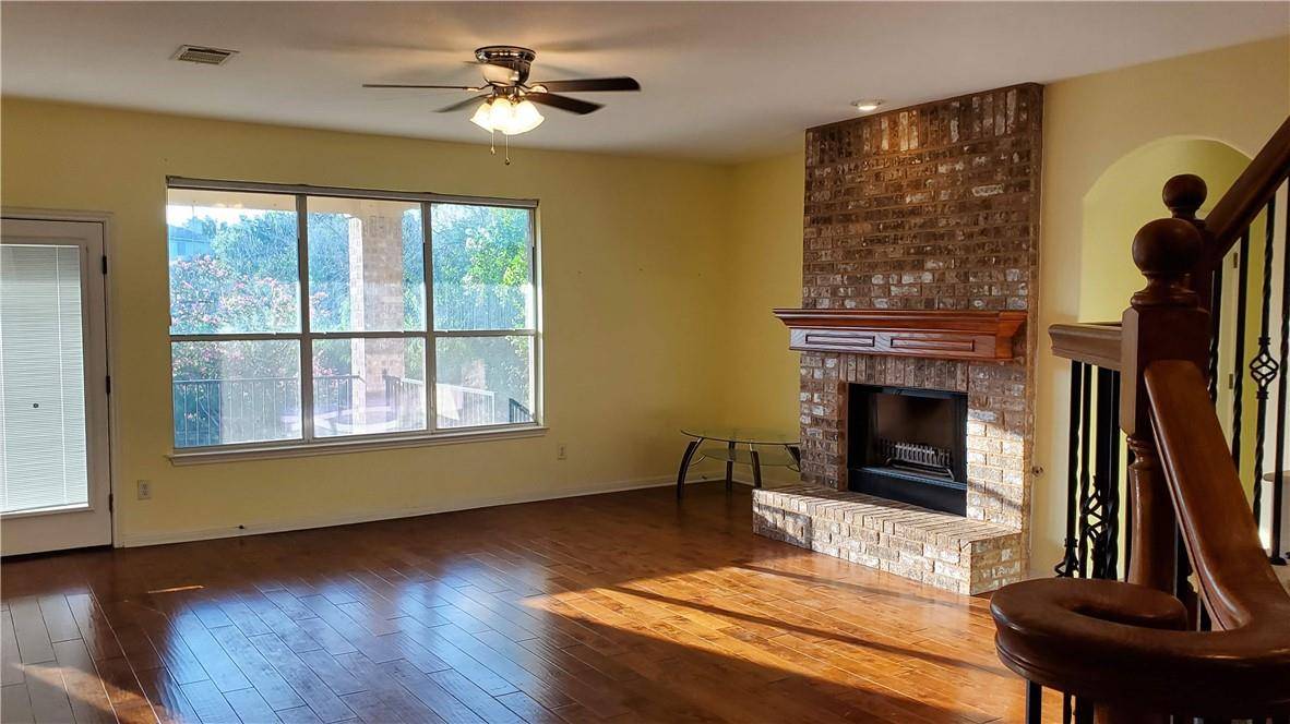 9421 Lisi Anne DR, Austin, TX 78717
