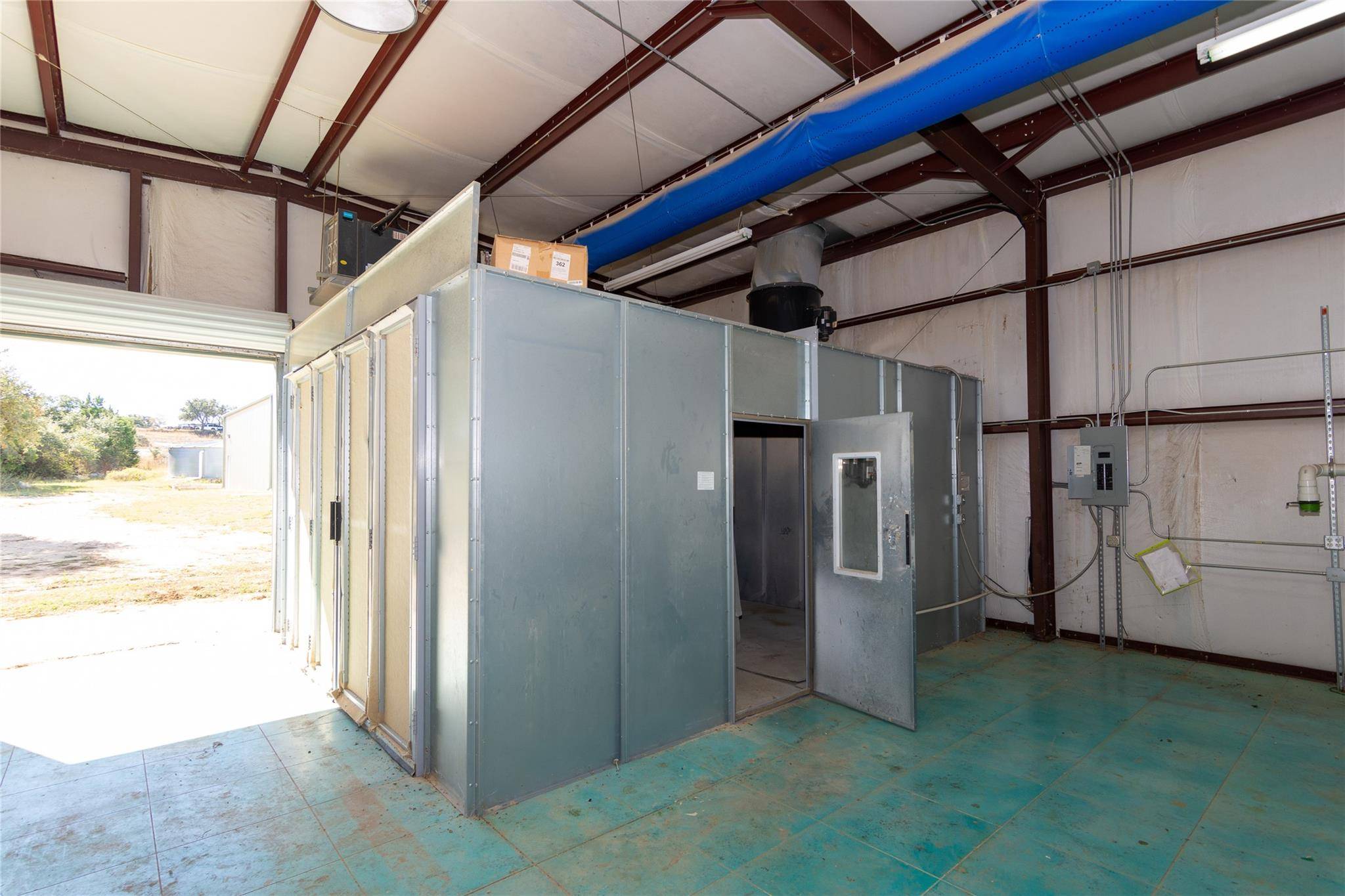 7748 E Us Highway 290 #1, Johnson City, TX 78636