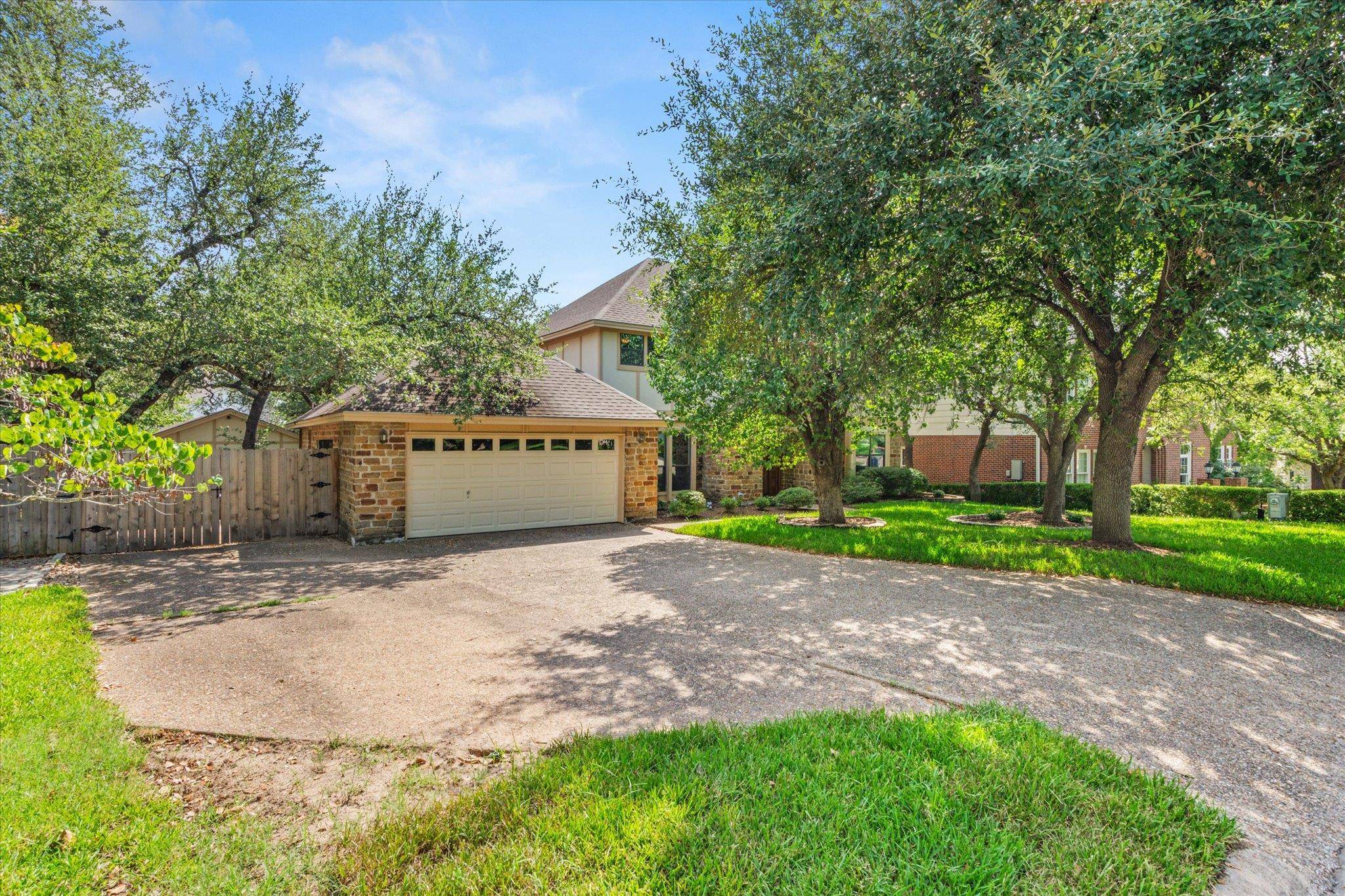 10806 Wintergreen HL, Austin, TX 78750