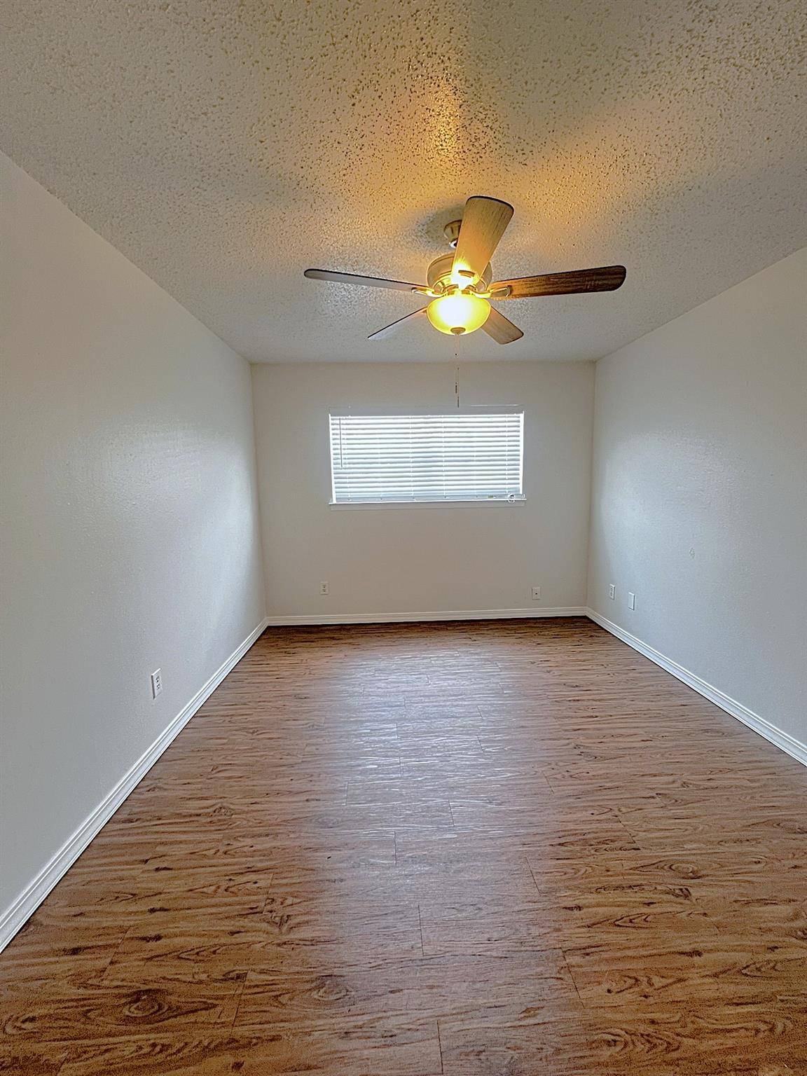 2602 Penny LN #102, Austin, TX 78757