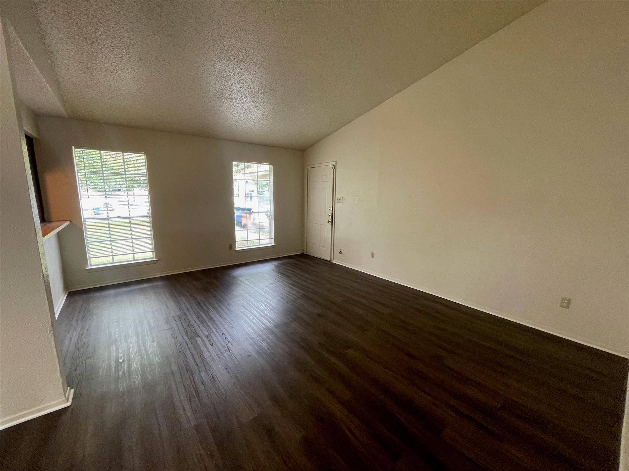 7603 Woodstone CV #B, Austin, TX 78749
