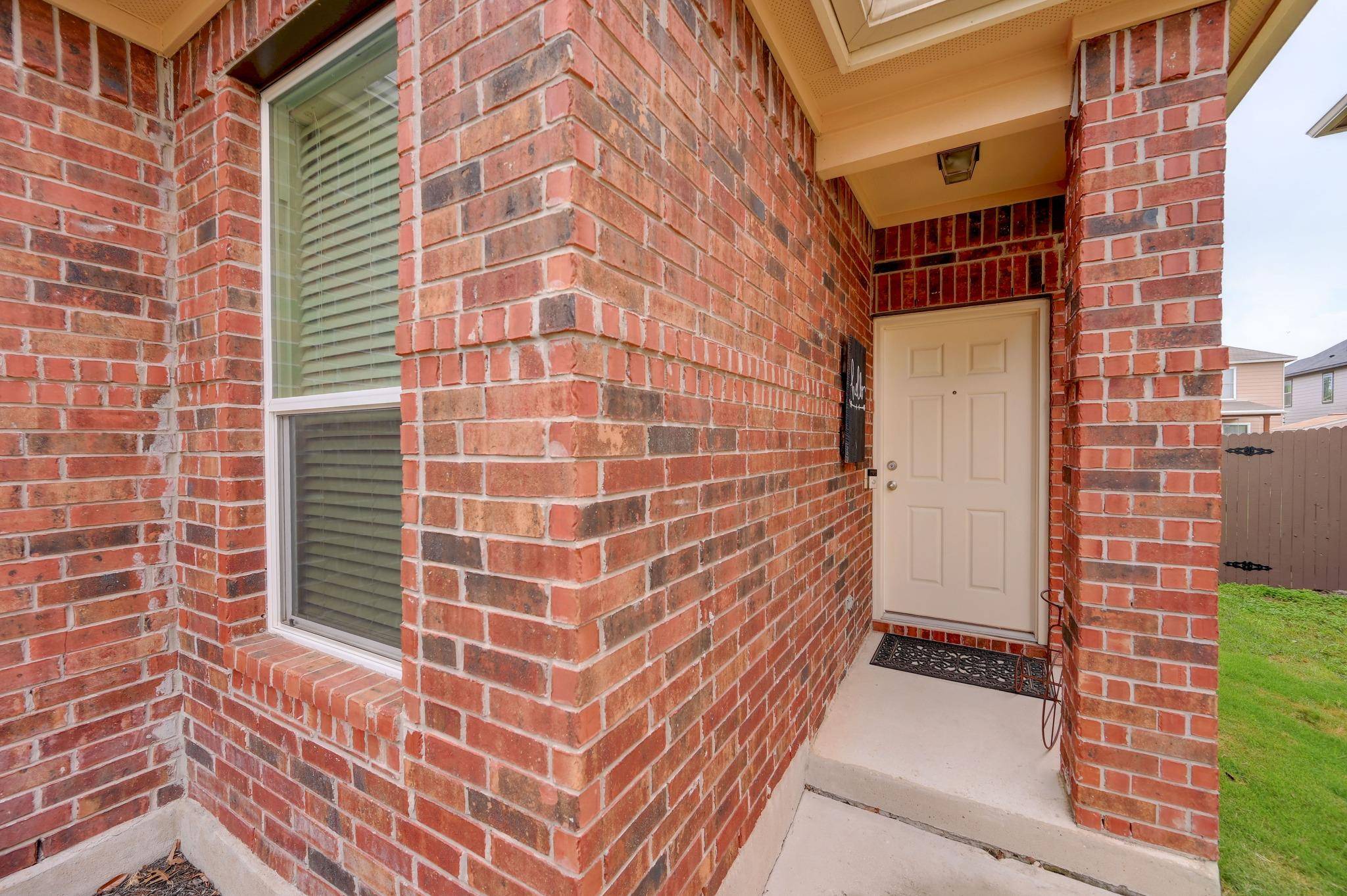 2032 Brandywine DR, New Braunfels, TX 78130