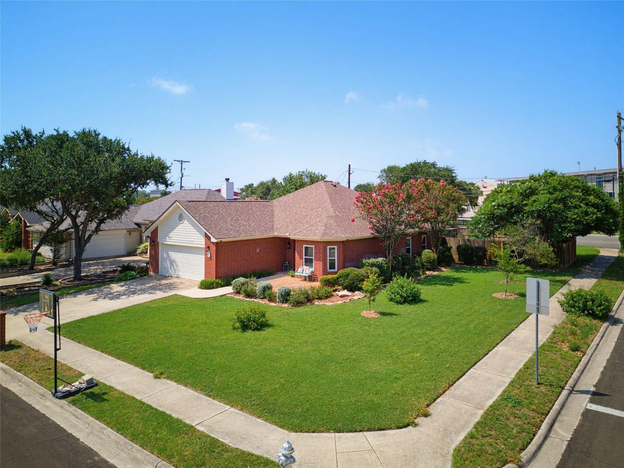 2621 Deer Stand LOOP, San Marcos, TX 78666
