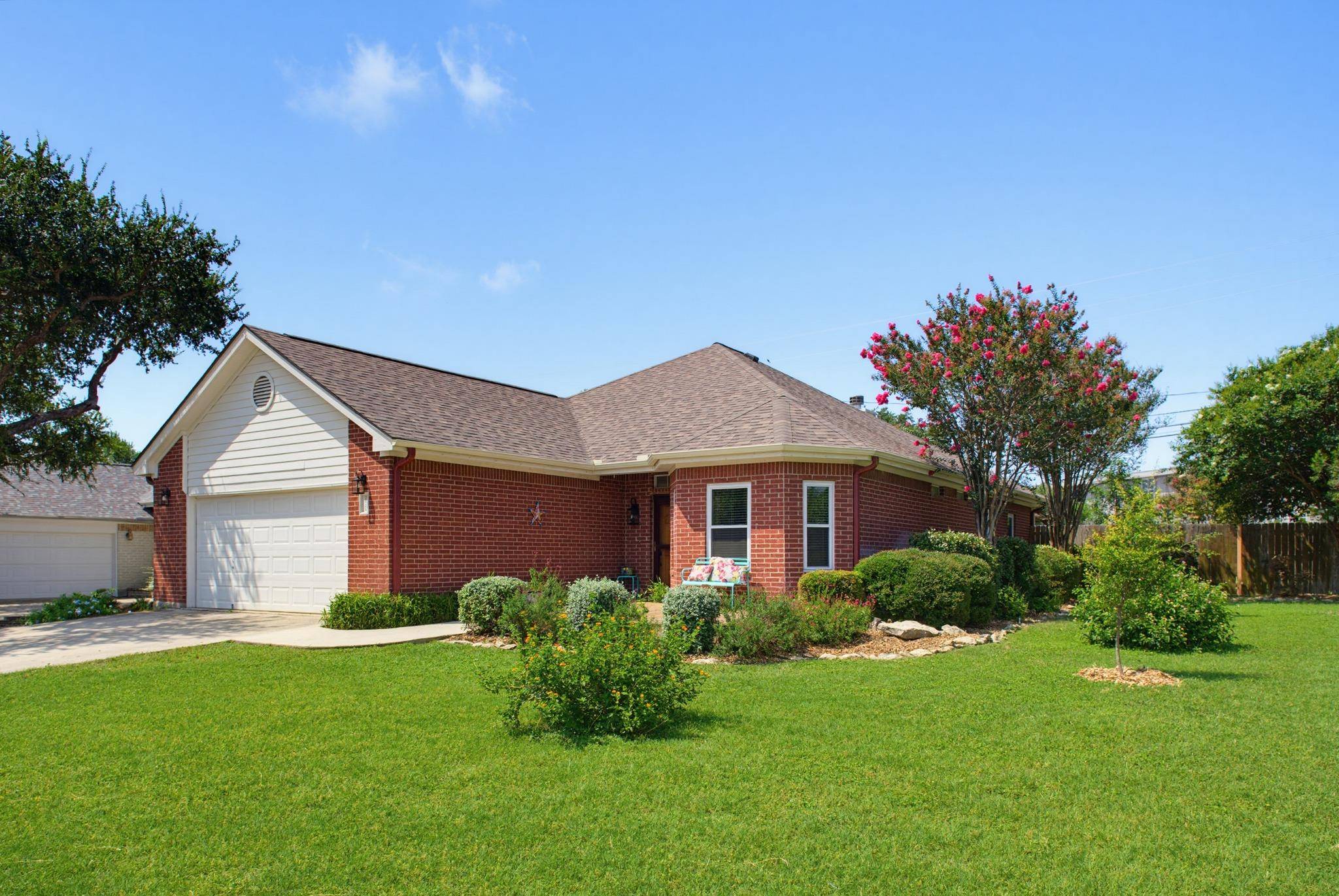 2621 Deer Stand LOOP, San Marcos, TX 78666