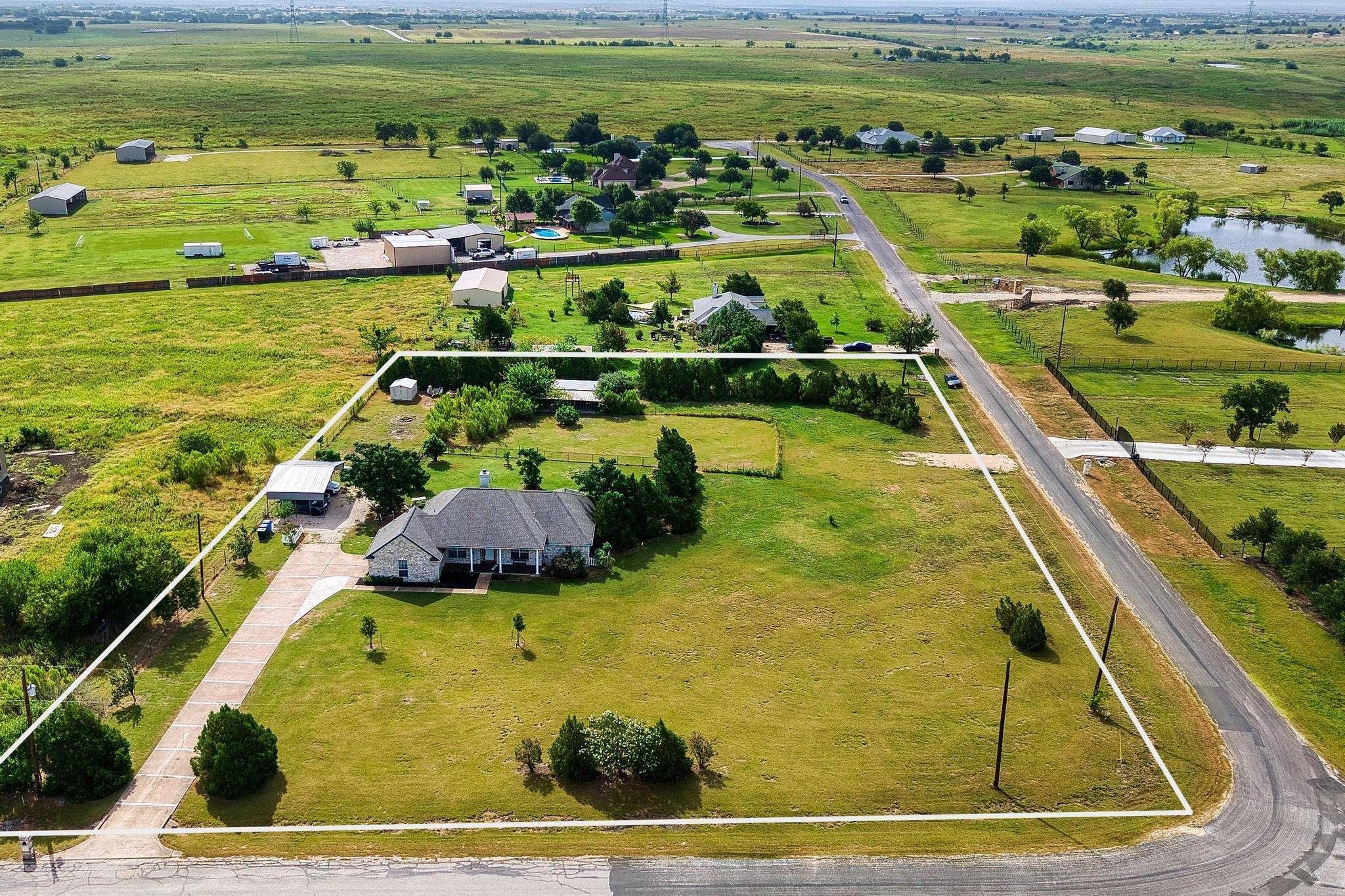 4900 Gate Dancer LN, Pflugerville, TX 78660