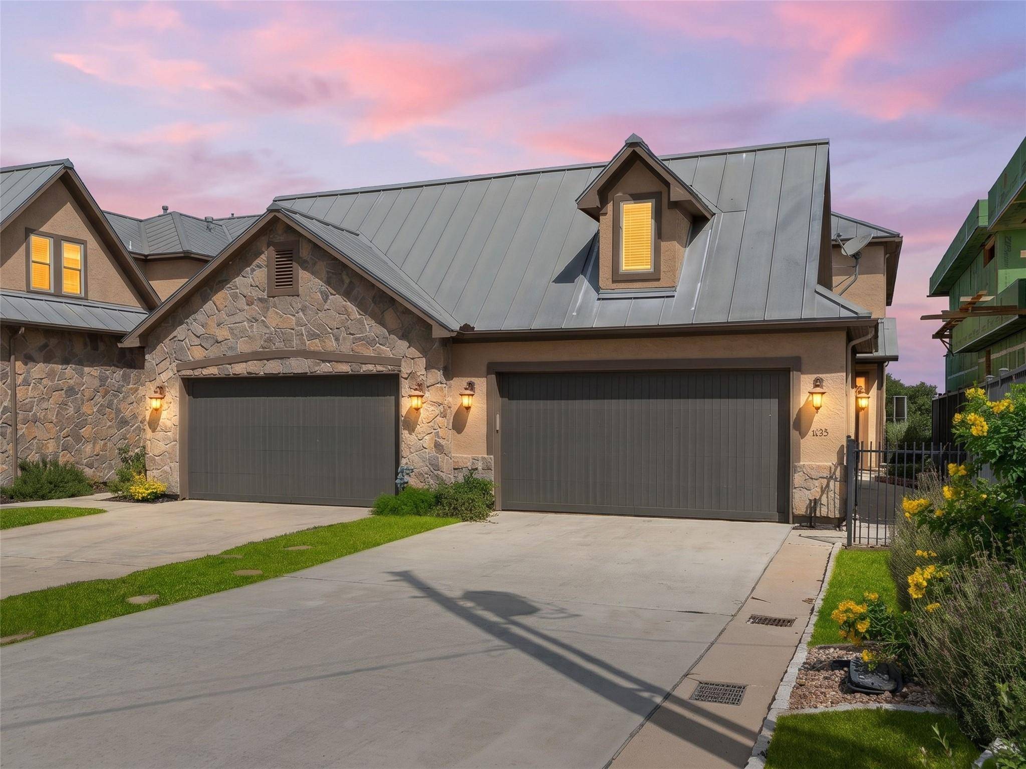 1033 Gruene RD, New Braunfels, TX 78130