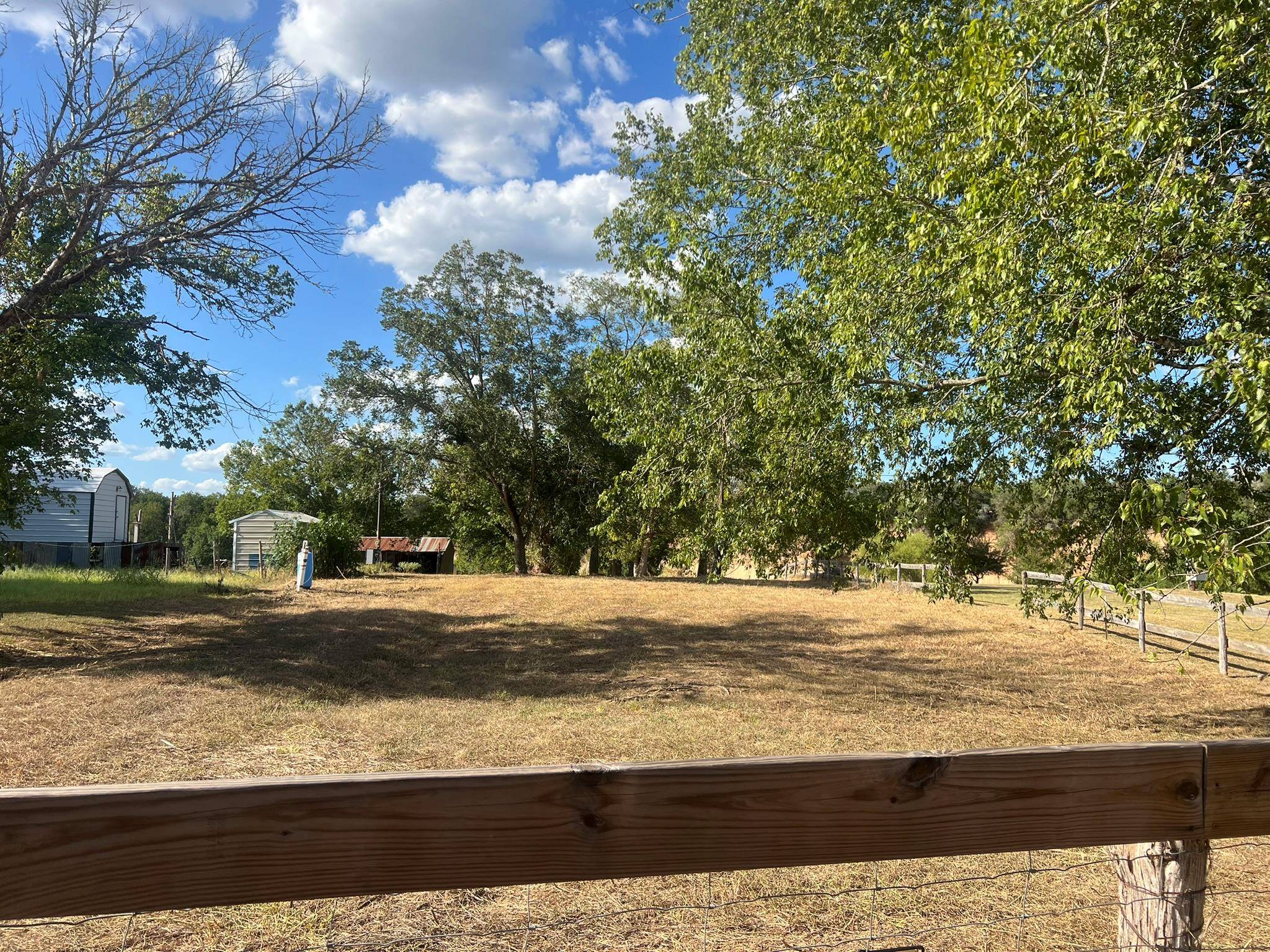Address not disclosed, Smithville, TX 78957
