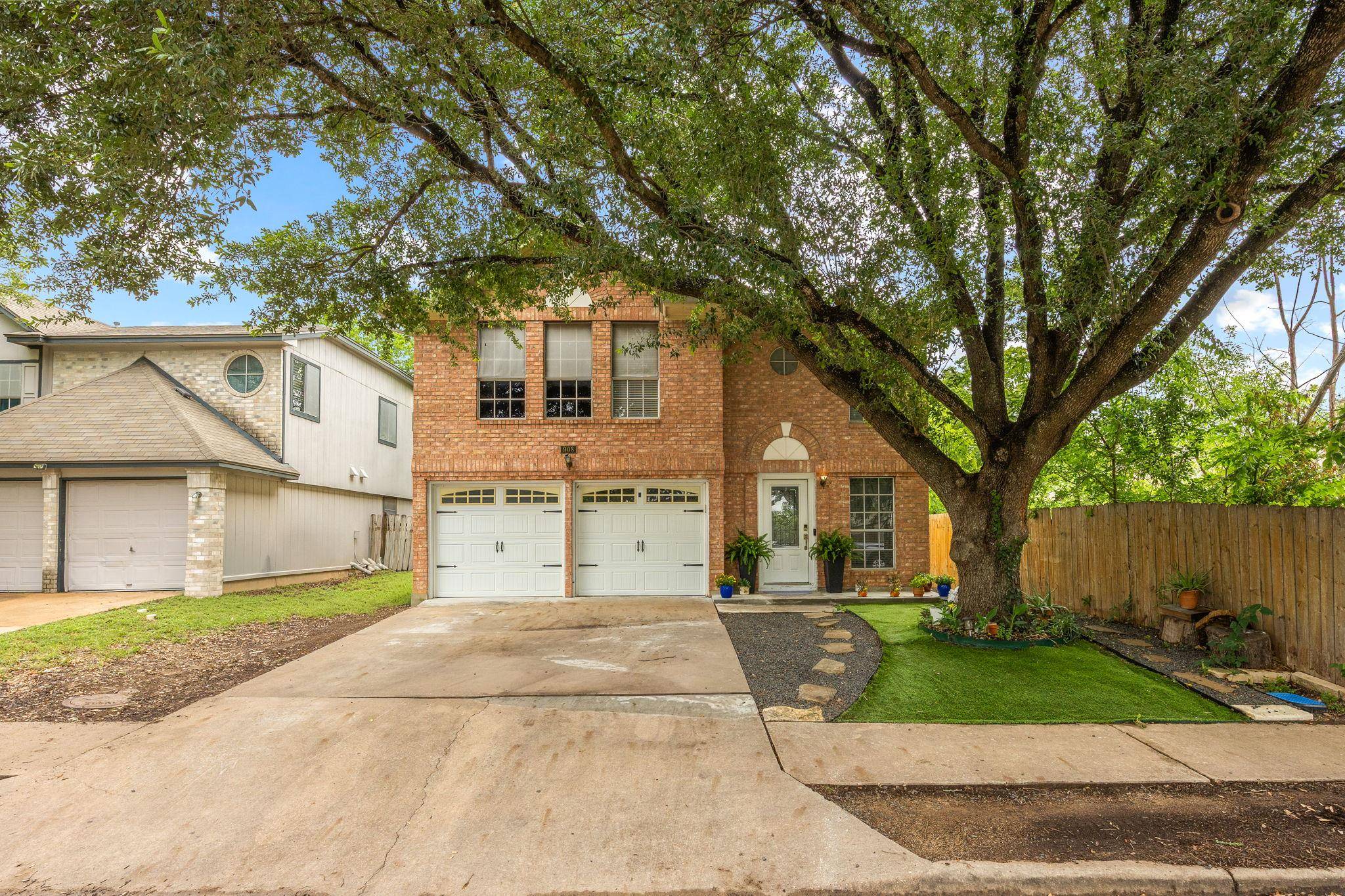 908 Tayside DR, Pflugerville, TX 78660