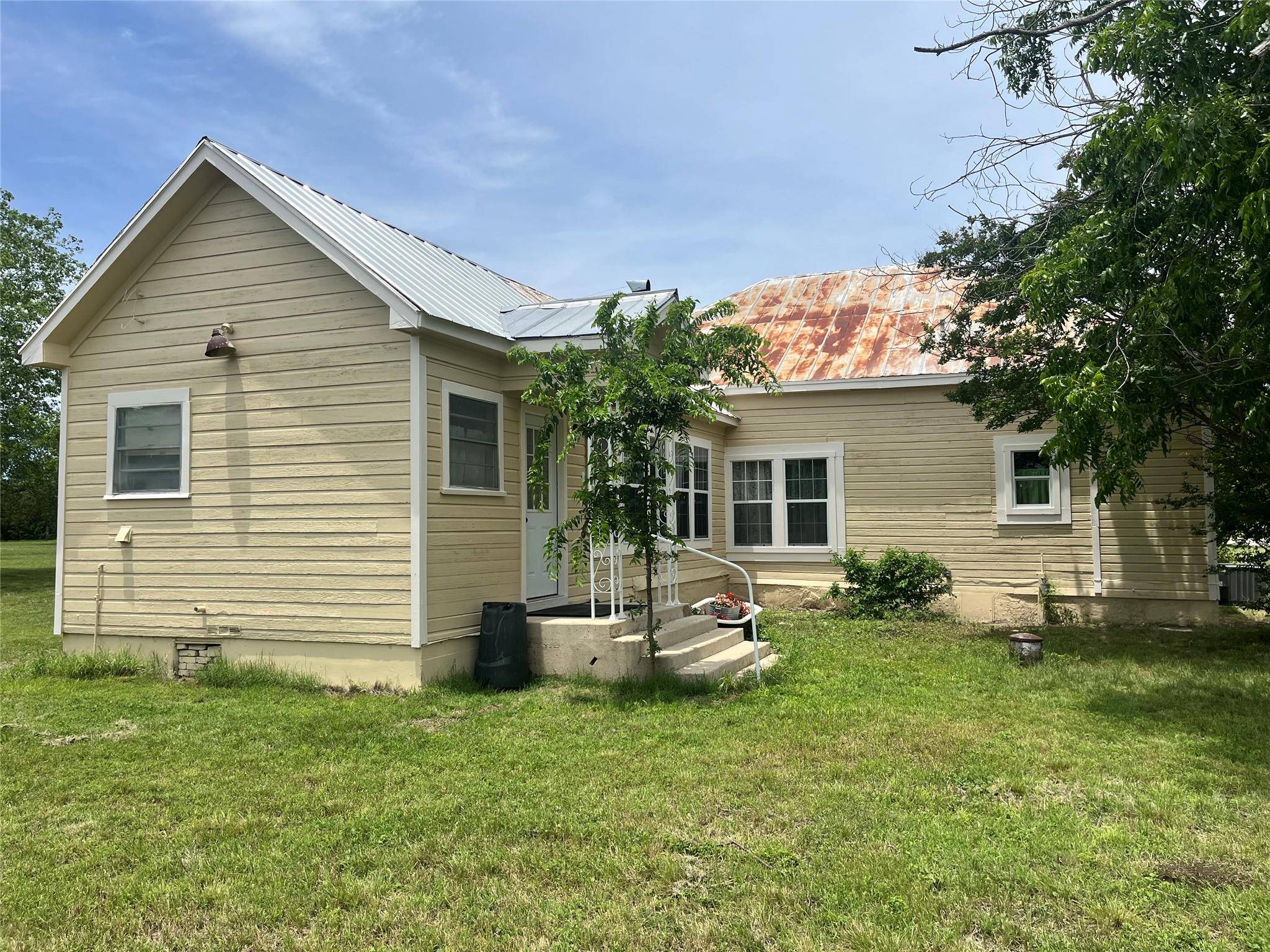 1312 Fm 581 HWY E, Lometa, TX 76853