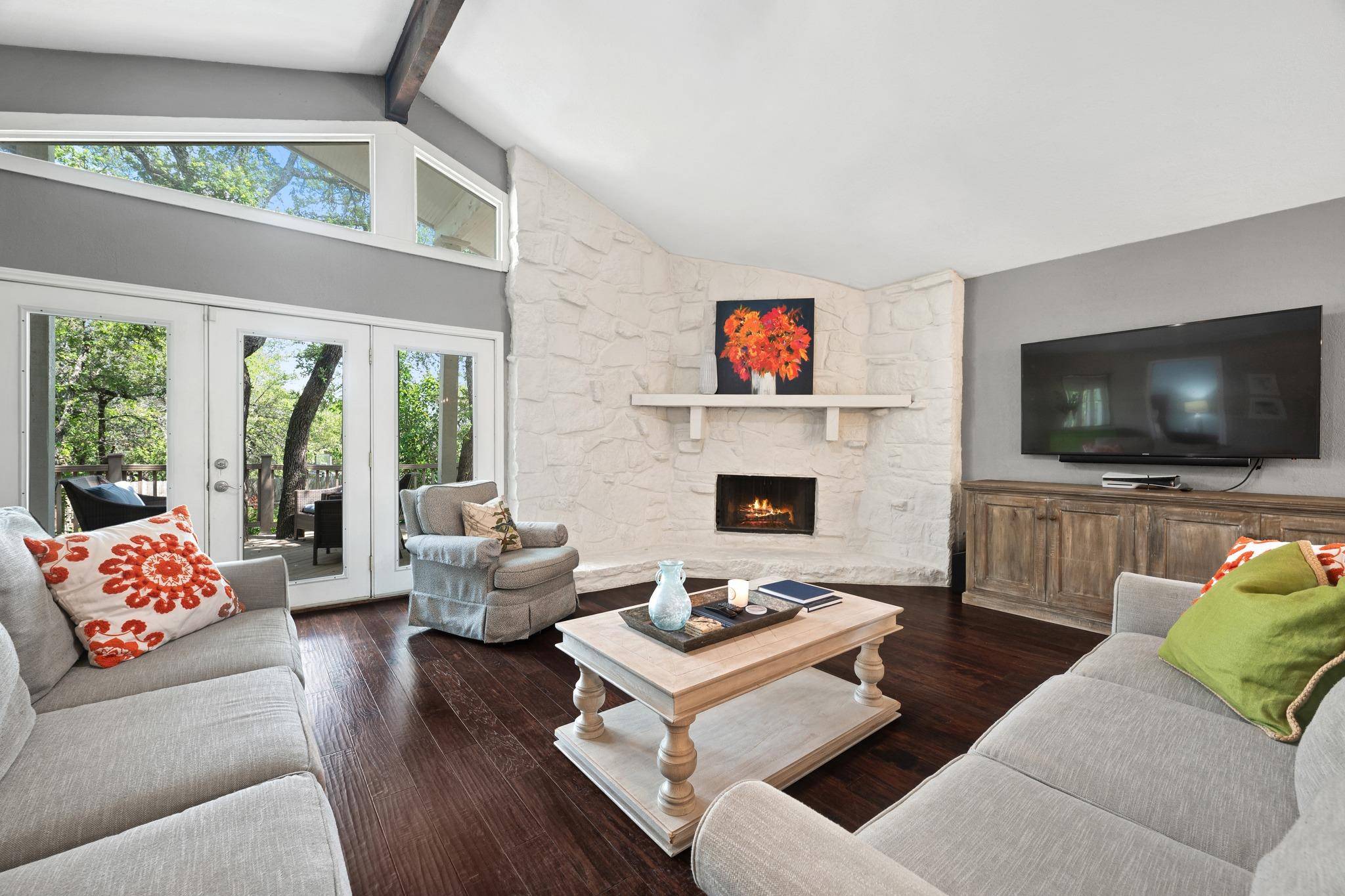 1211 Falcon Ledge DR, Austin, TX 78746