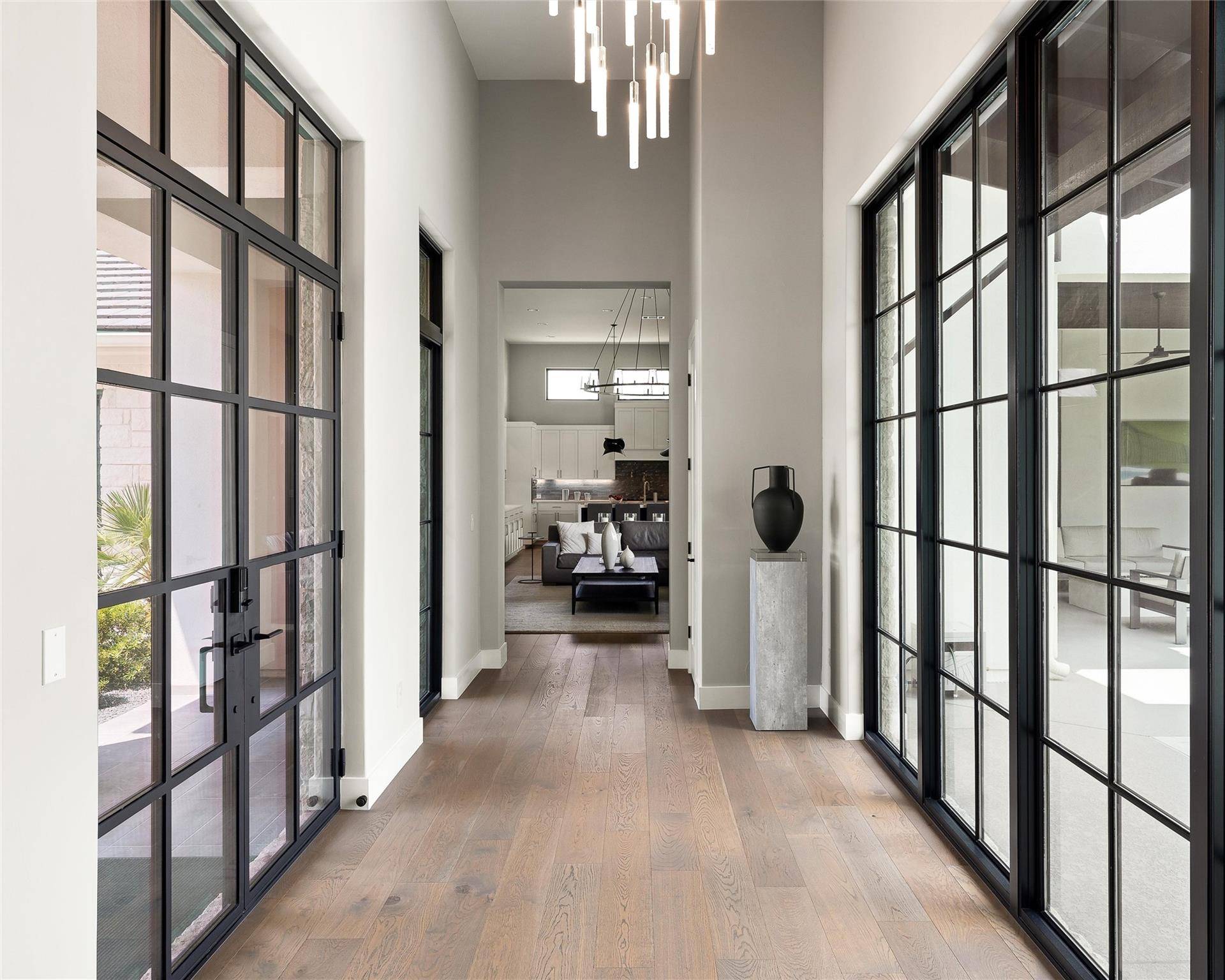 27009 Masters PKWY, Spicewood, TX 78669