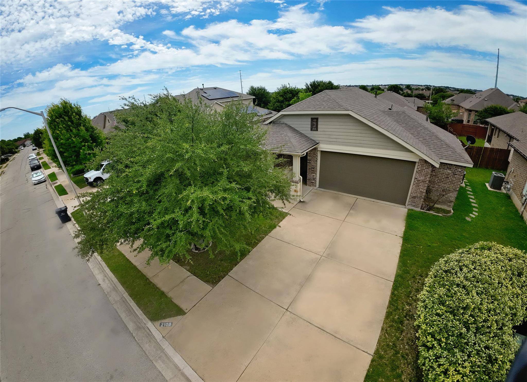 2108 Maplewood DR, Leander, TX 78641