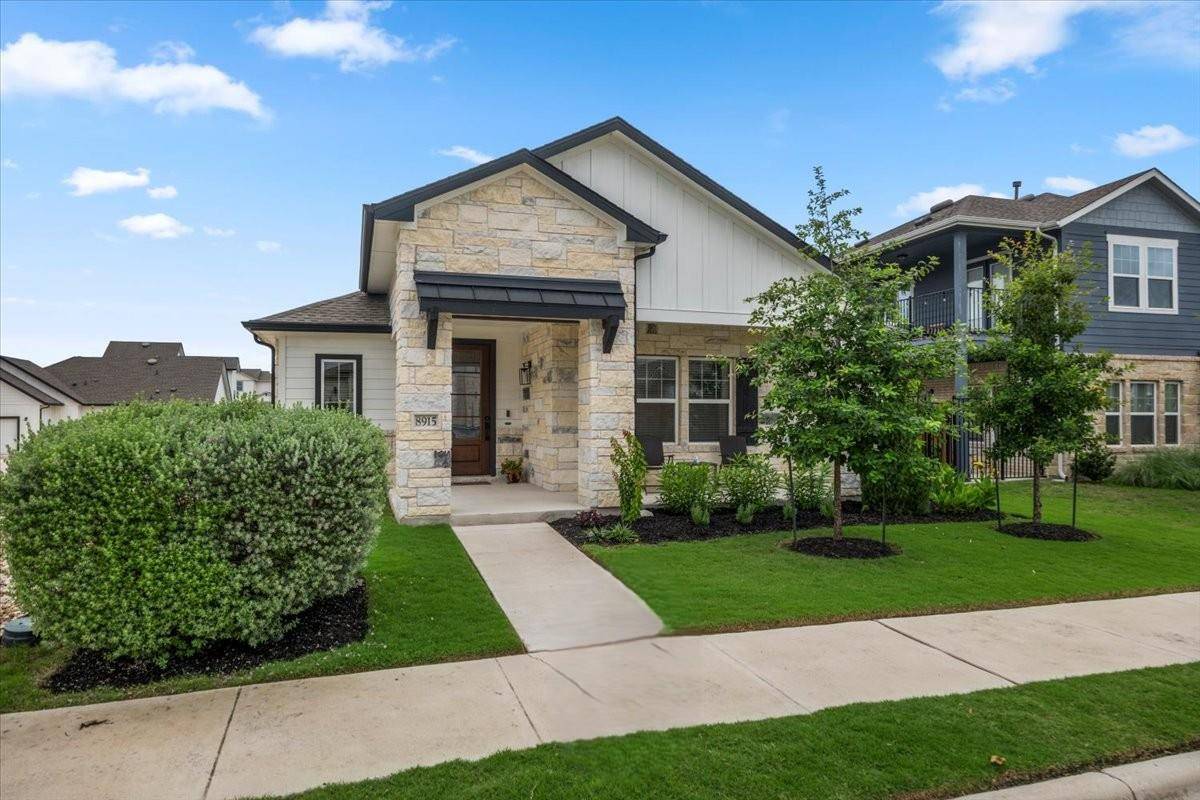 8915 Looksee LN, Austin, TX 78744