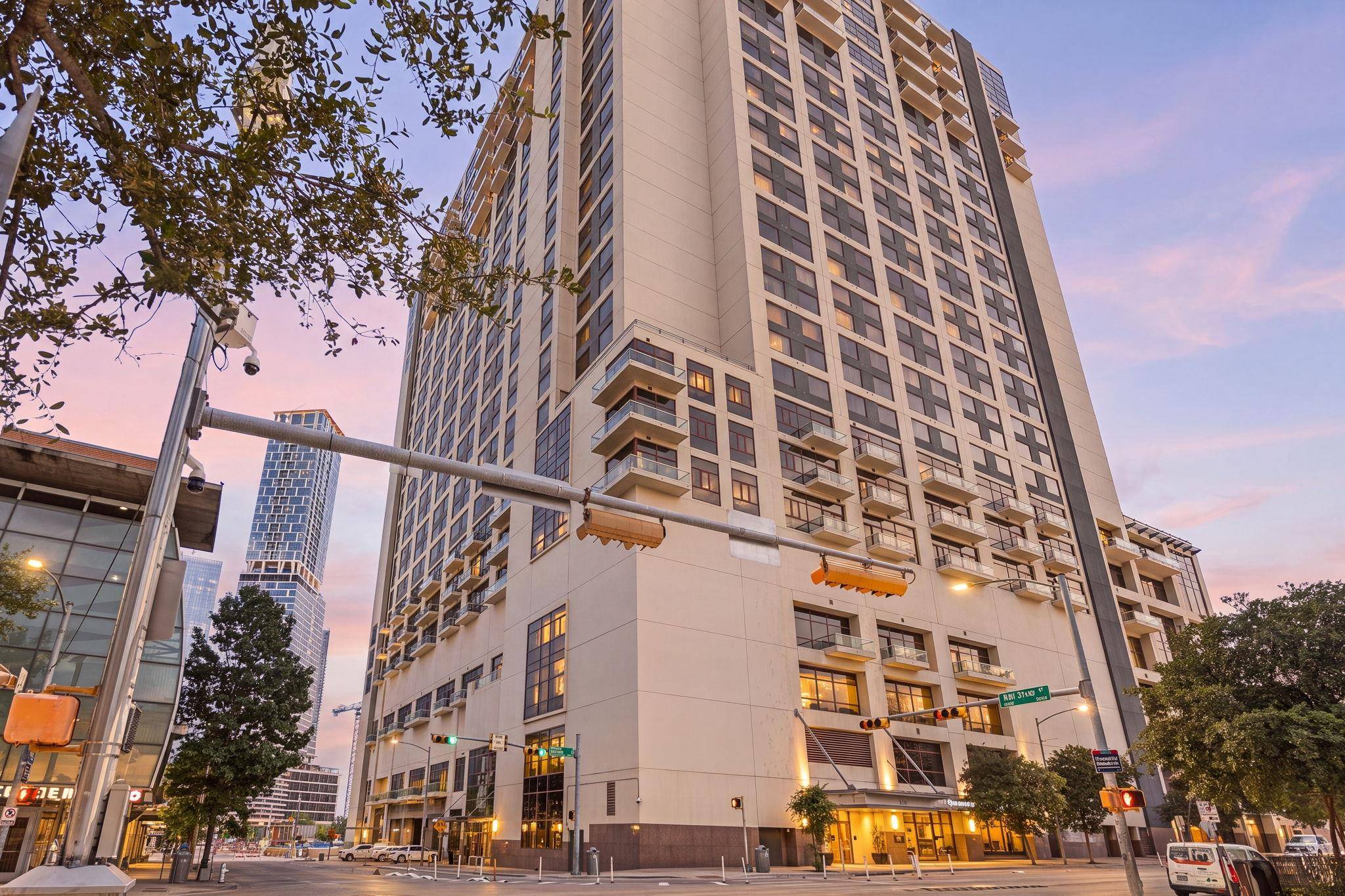 555 E 5th ST #527, Austin, TX 78701