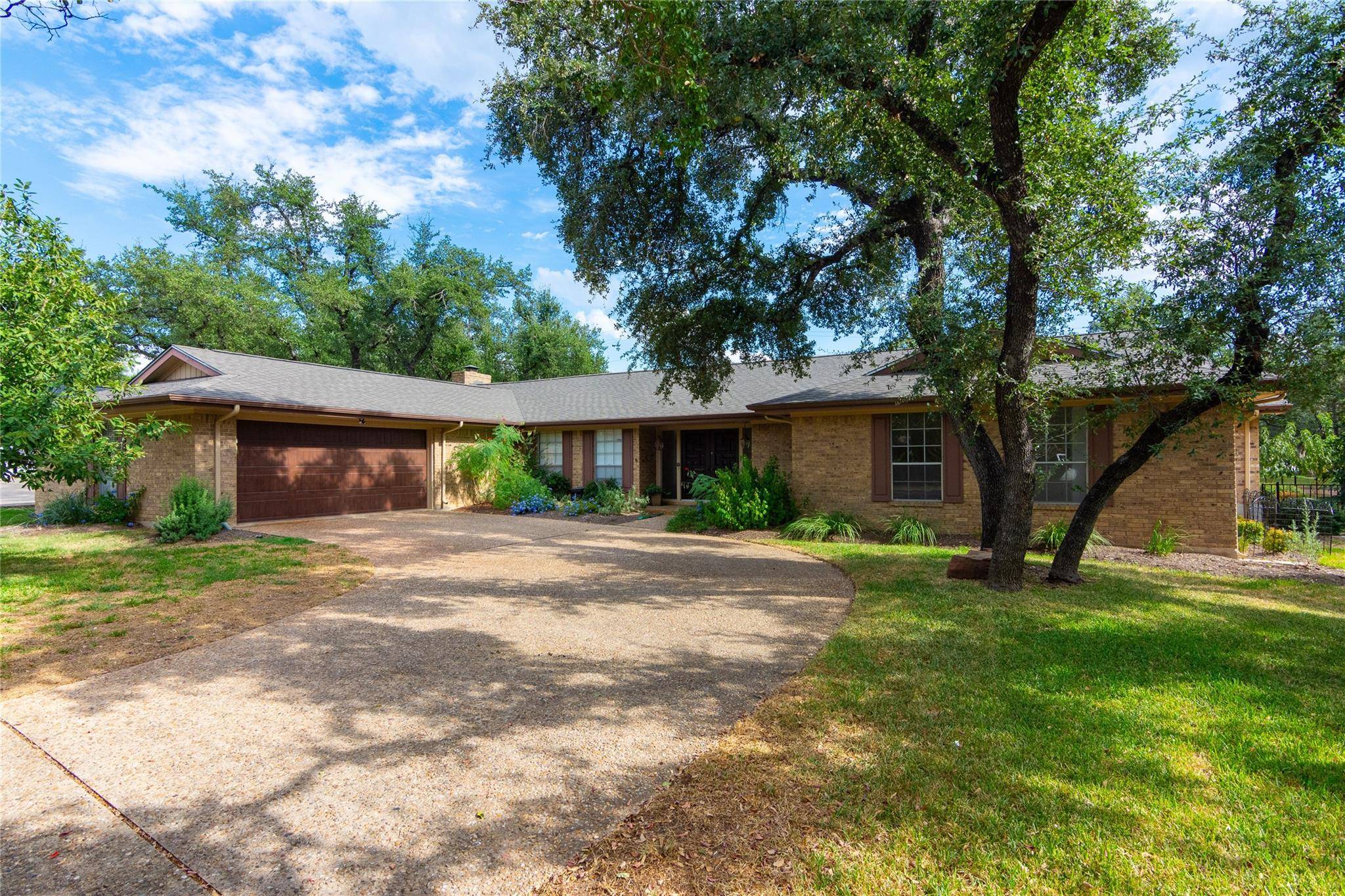 11917 Brookwood CIR, Austin, TX 78750