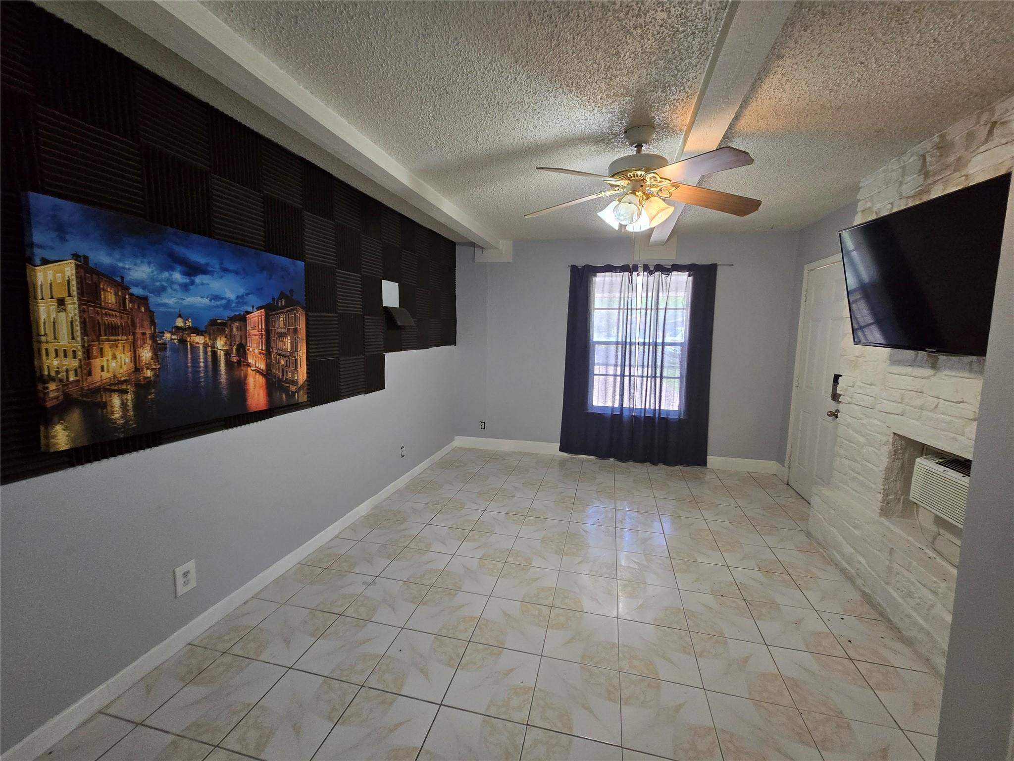 10605 Newmont RD #B, Austin, TX 78758