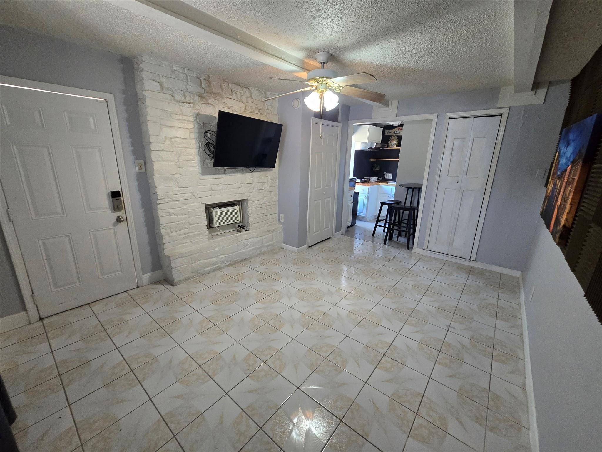 10605 Newmont RD #B, Austin, TX 78758