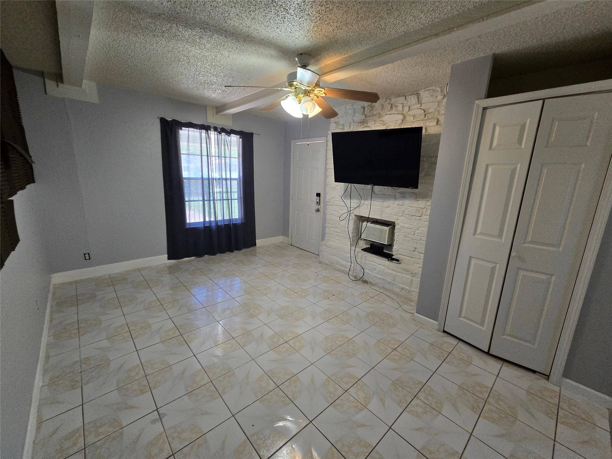 10605 Newmont RD #B, Austin, TX 78758